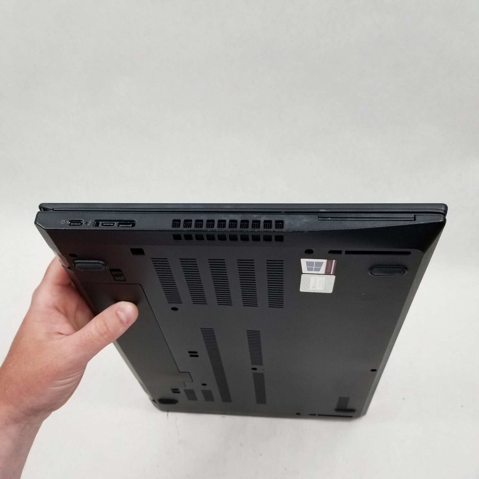 Lenovo ThinkPad T580 Intel Core i7-8550U 1.80GHz 8GB RAM 256GB SSD Win 11 Pro