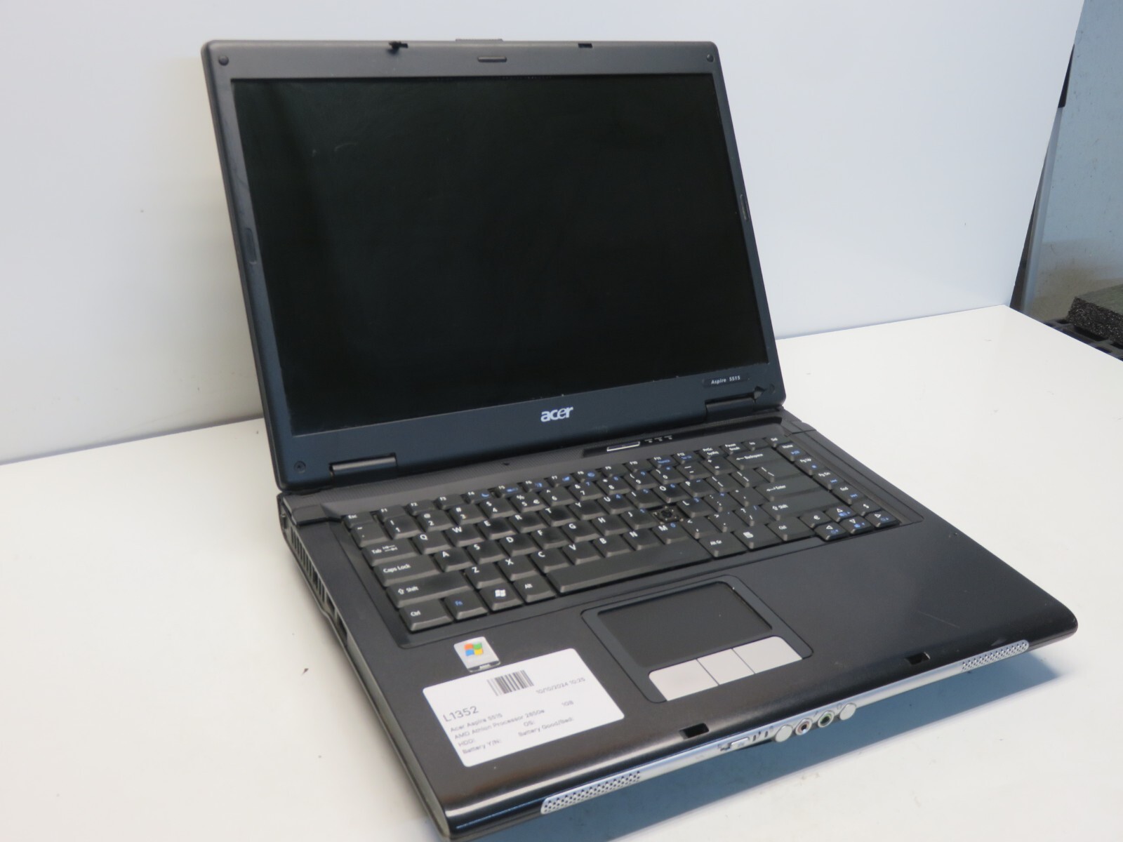 Acer Aspire 5515 AMD Athlon Processor 2650e 1.6 GHz 1GB NO HDD No Batt READ