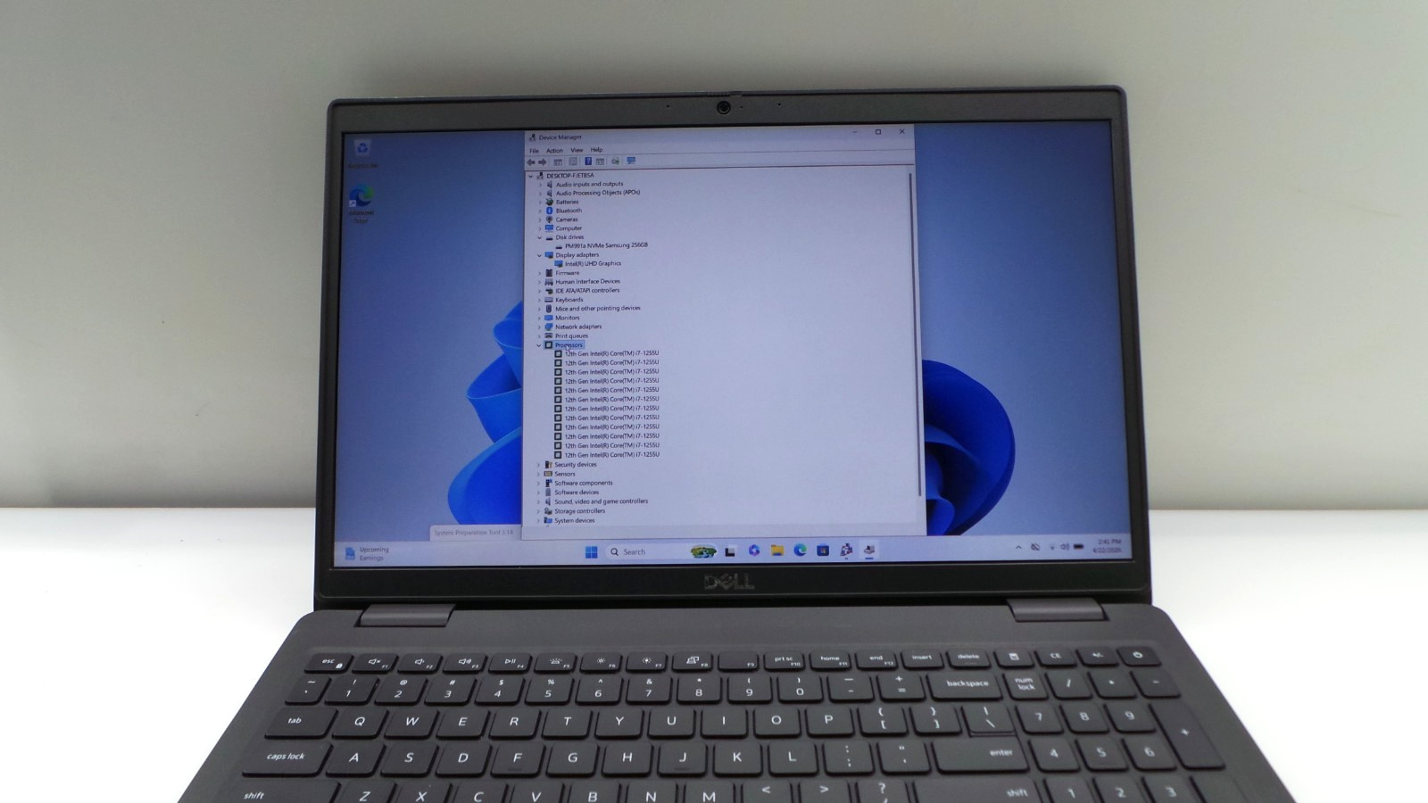 Dell Latitude 3530 | 15.6″ | i7-1255U | 8GB 256GB SSD | Win 11 Pro