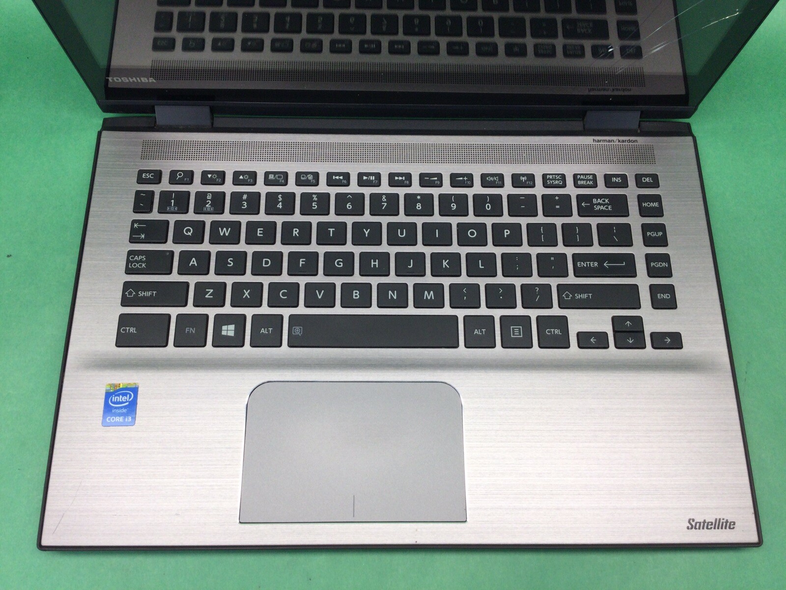 Toshiba Satellite E45W – C4200 14” Laptop – BROKEN SCREEN – UNTESTED