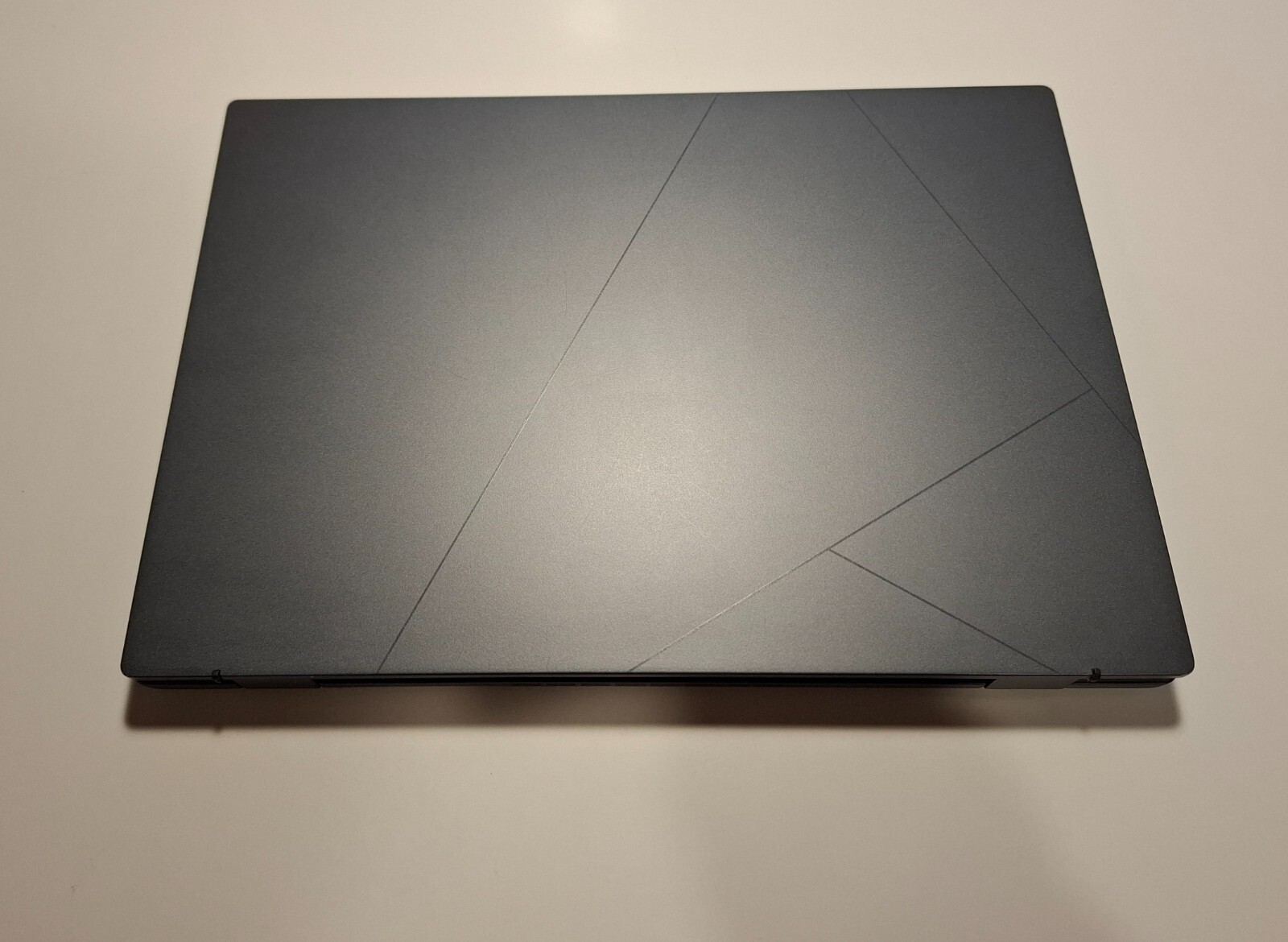 ASUS Zenbook Duo UX8406 14″ Dual 120Hz Core Ultra 9 185H 1.4GHz 32GB RAM 1TB SSD