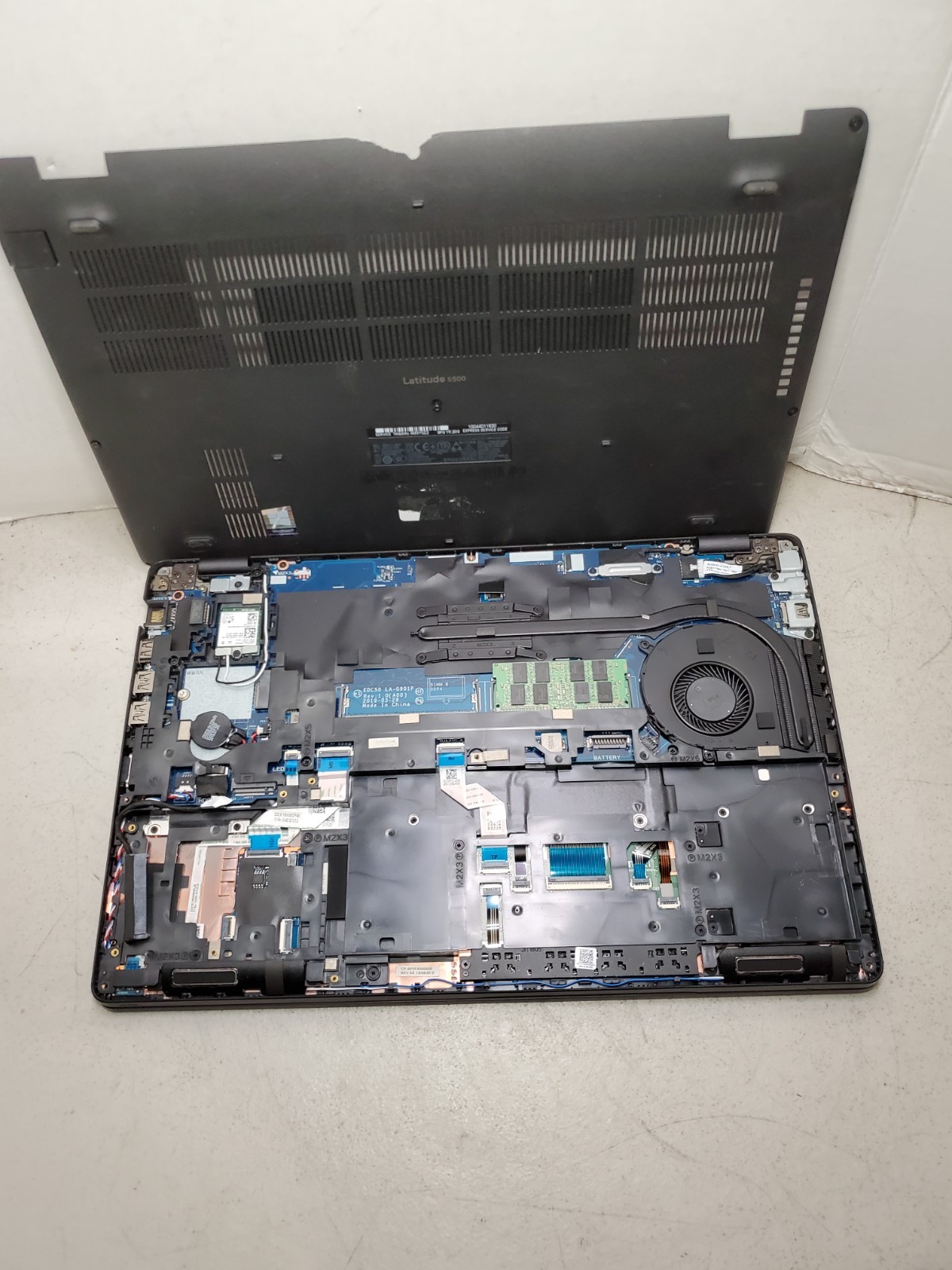 Dell Latitude 5500 15.6″ i5-8265U 1.6GHz 8GB RAM No SSD/OS! NO BATTERY! #69