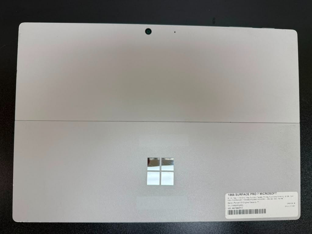 Microsoft Surface Pro 7 i5-1035G4 8GB RAM 256GB SSD 12.3″ Touch White Spot Used