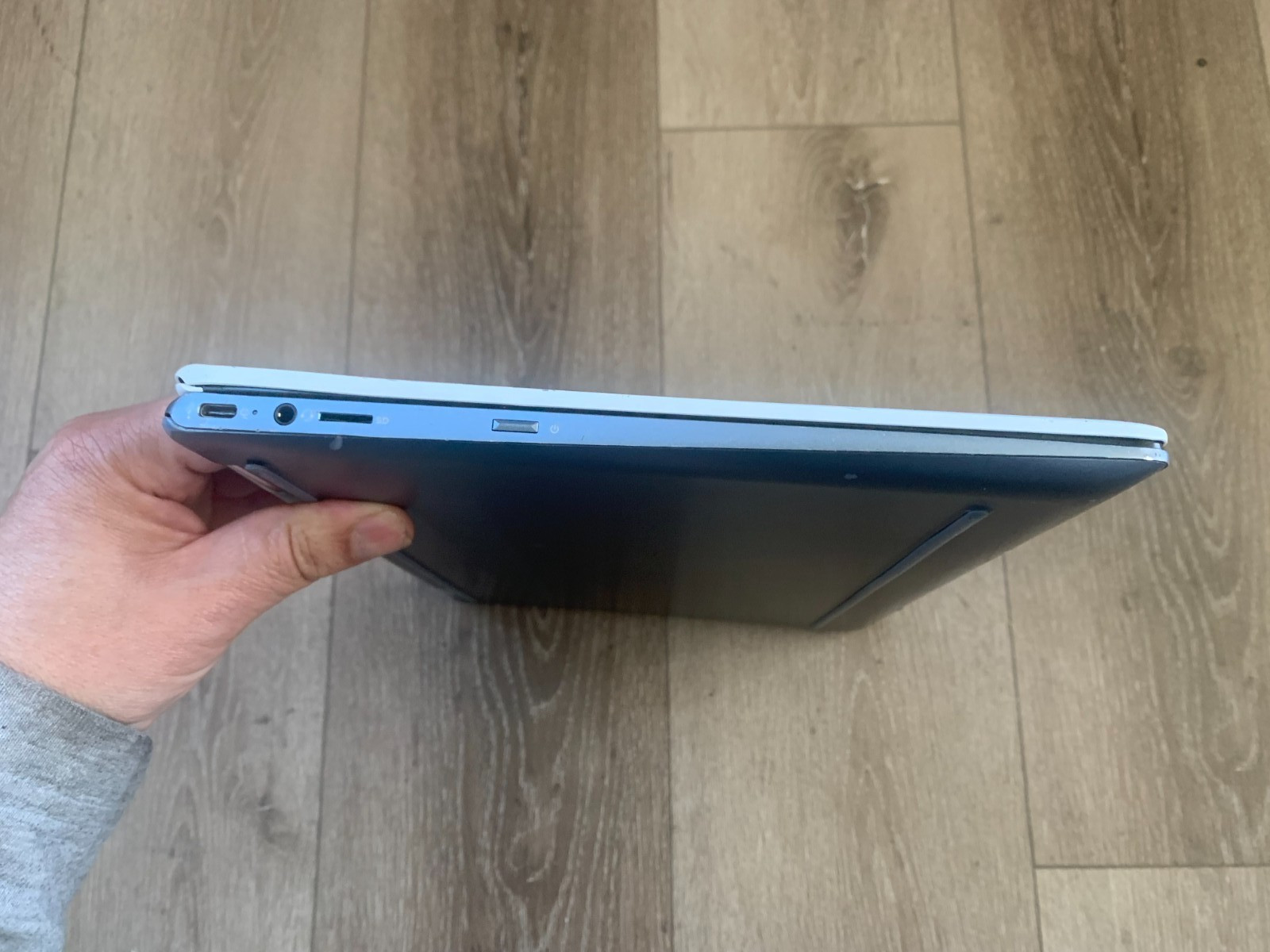 HP Chromebook x360 14-da0011dx 14” Intel Core i3-8130U 2.2GHz 8GB RAM 64GB SSD