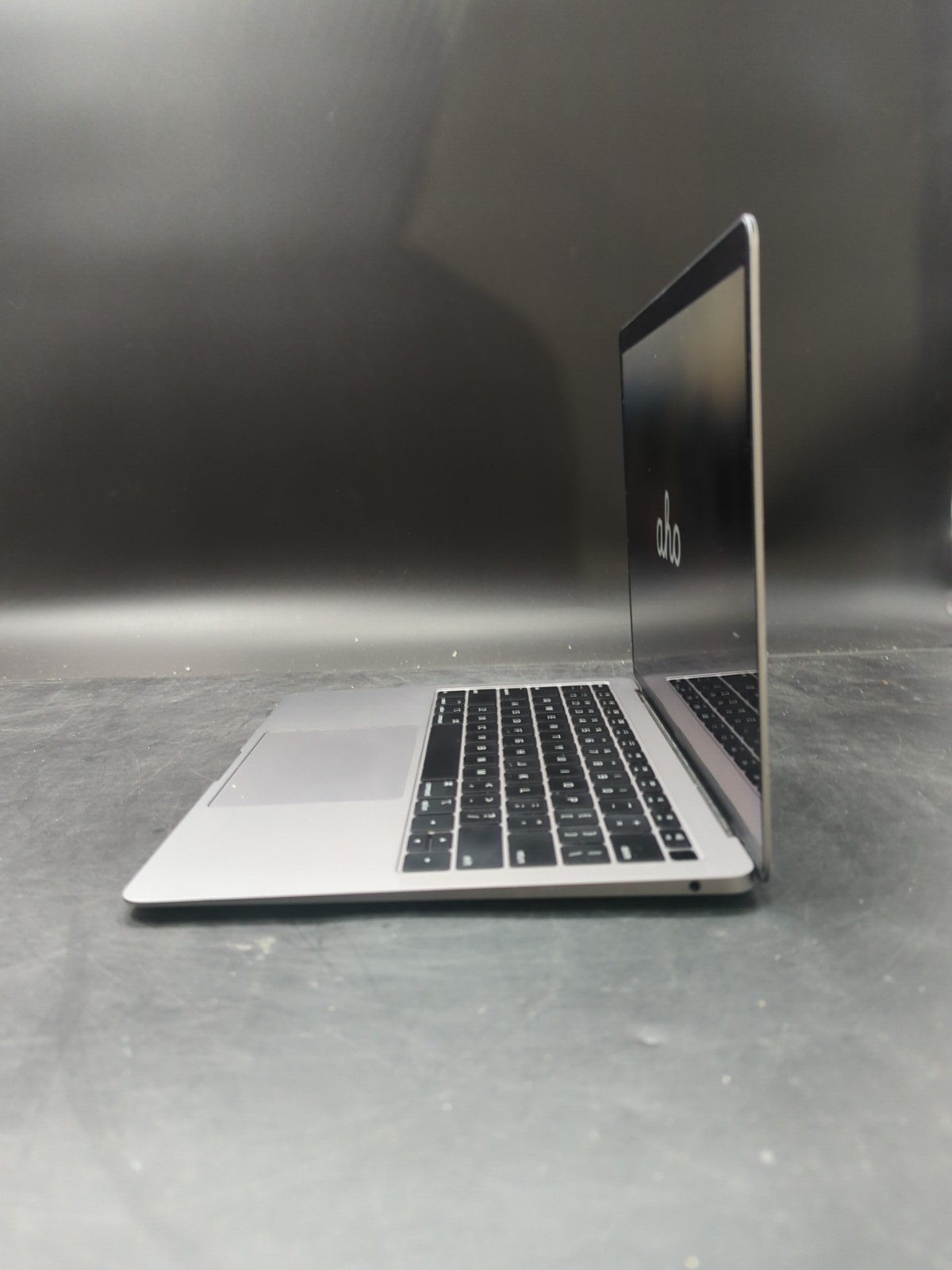 MacBook Air 8,2 a1932: i5 8th Gen: 8GB Ram: 128GB SSD: Sonoma OS: Tested