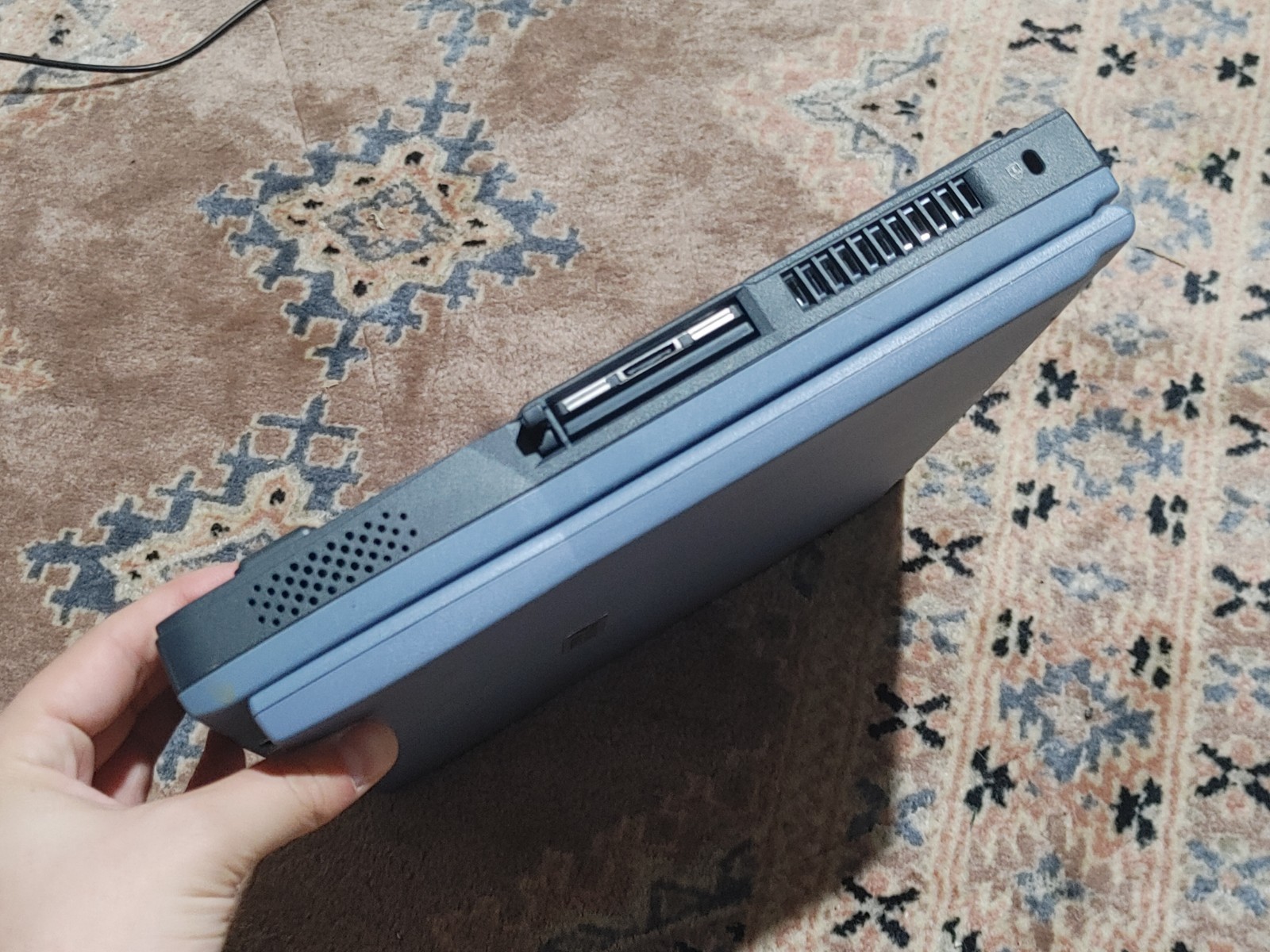 Vintage 1990s Sceptre SoundX 5300 Laptop Powers On No Os
