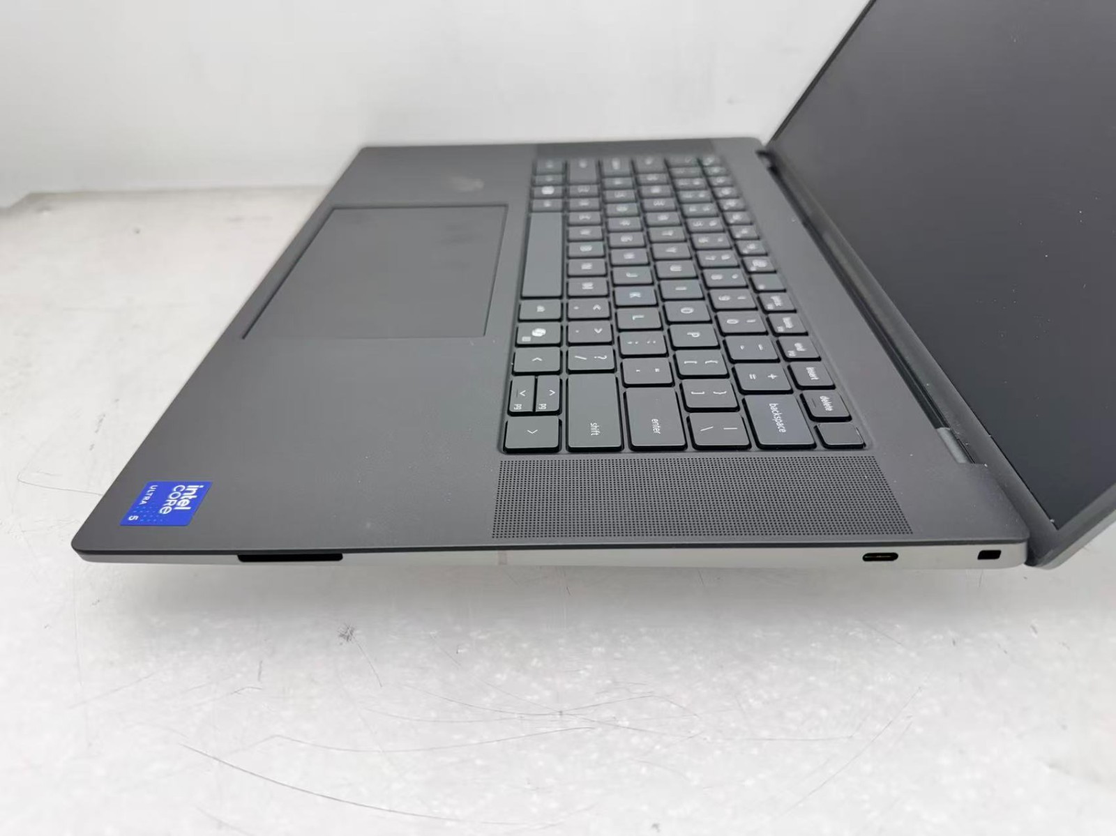 Dell Precision 5690 Intel Ultra 5 135U@3.6Ghz 16GB RAM 512G SSD W/AC *READ*