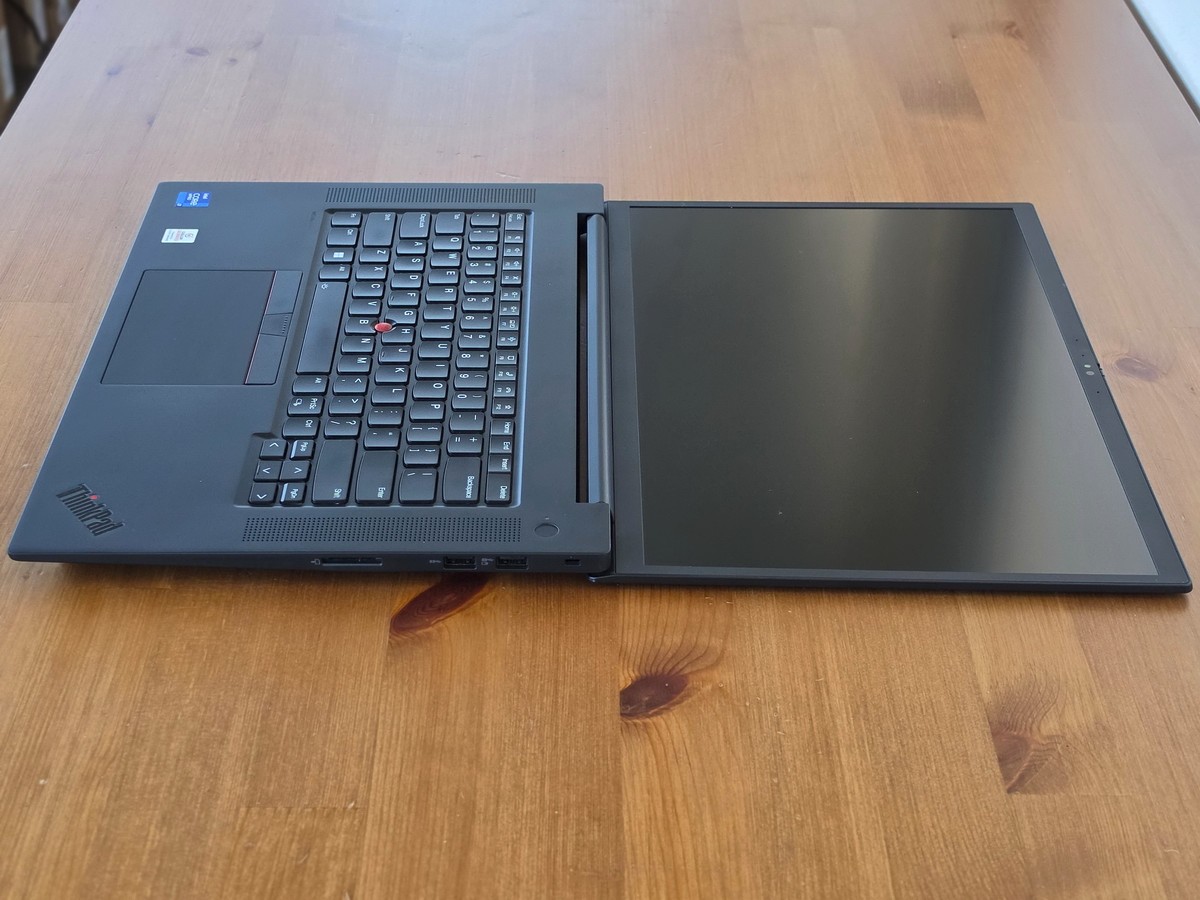 Lenovo ThinkPad X1 Extreme Gen 4 i7-11850H 16″ 4K 3840×2400 16GB NVIDIA RTX 3050