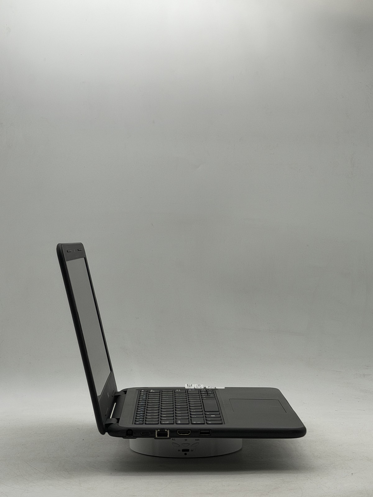 Dell Latitude 3310 13.3in i5-8265U 8GB 128GB NO OS *READ*