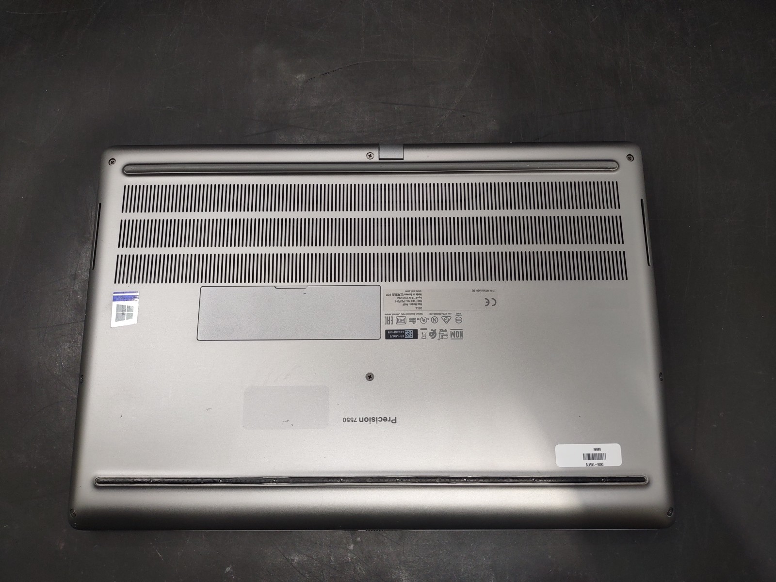 Dell Precision 7550 i9 10885H @ 2.40GHz 64GB RAM NO SSD NO OS