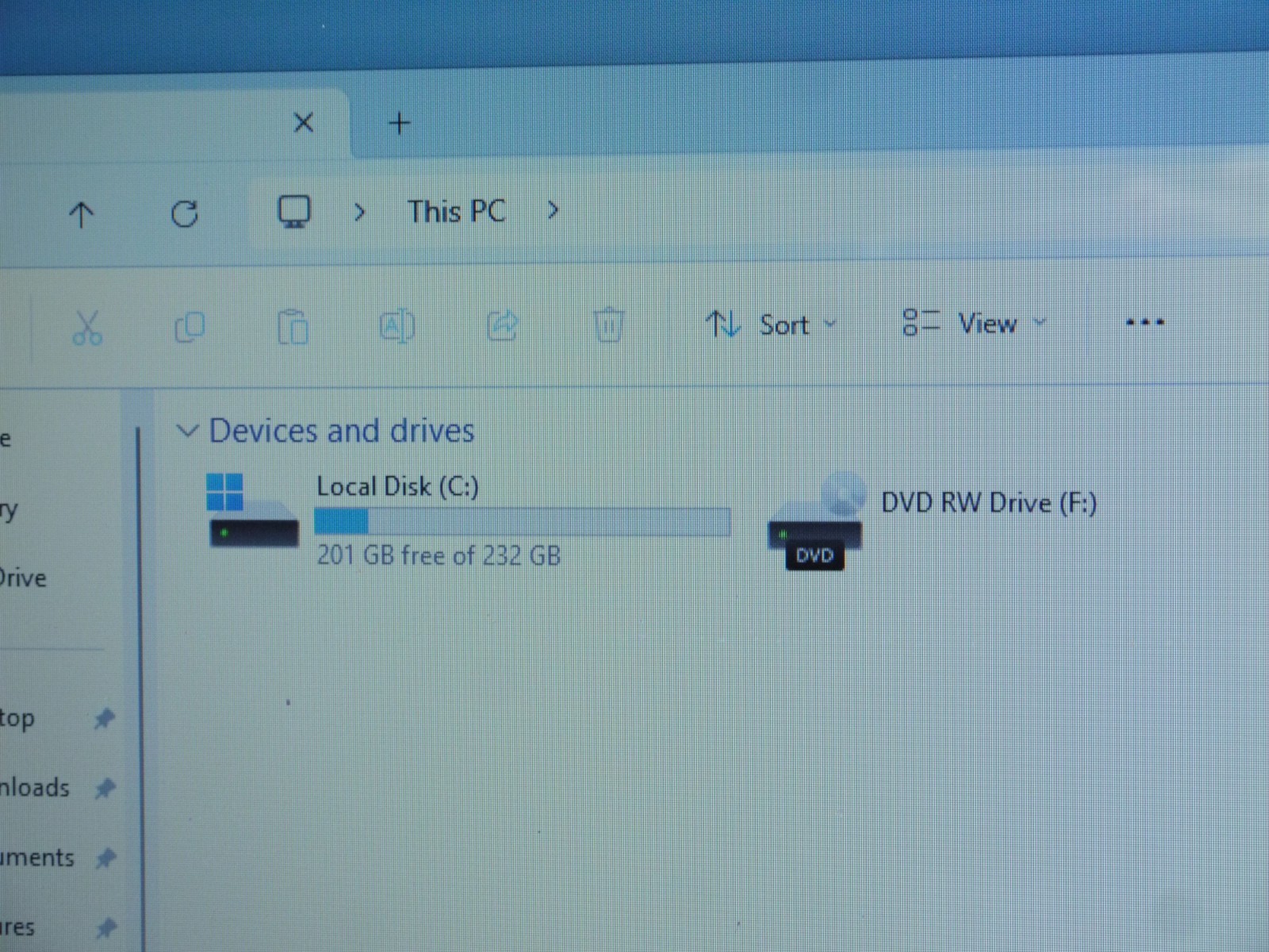Dell Inspiron 5559 15.6″ Laptop – Core i5-6200U / 4GB / 250GB HDD / New Battery