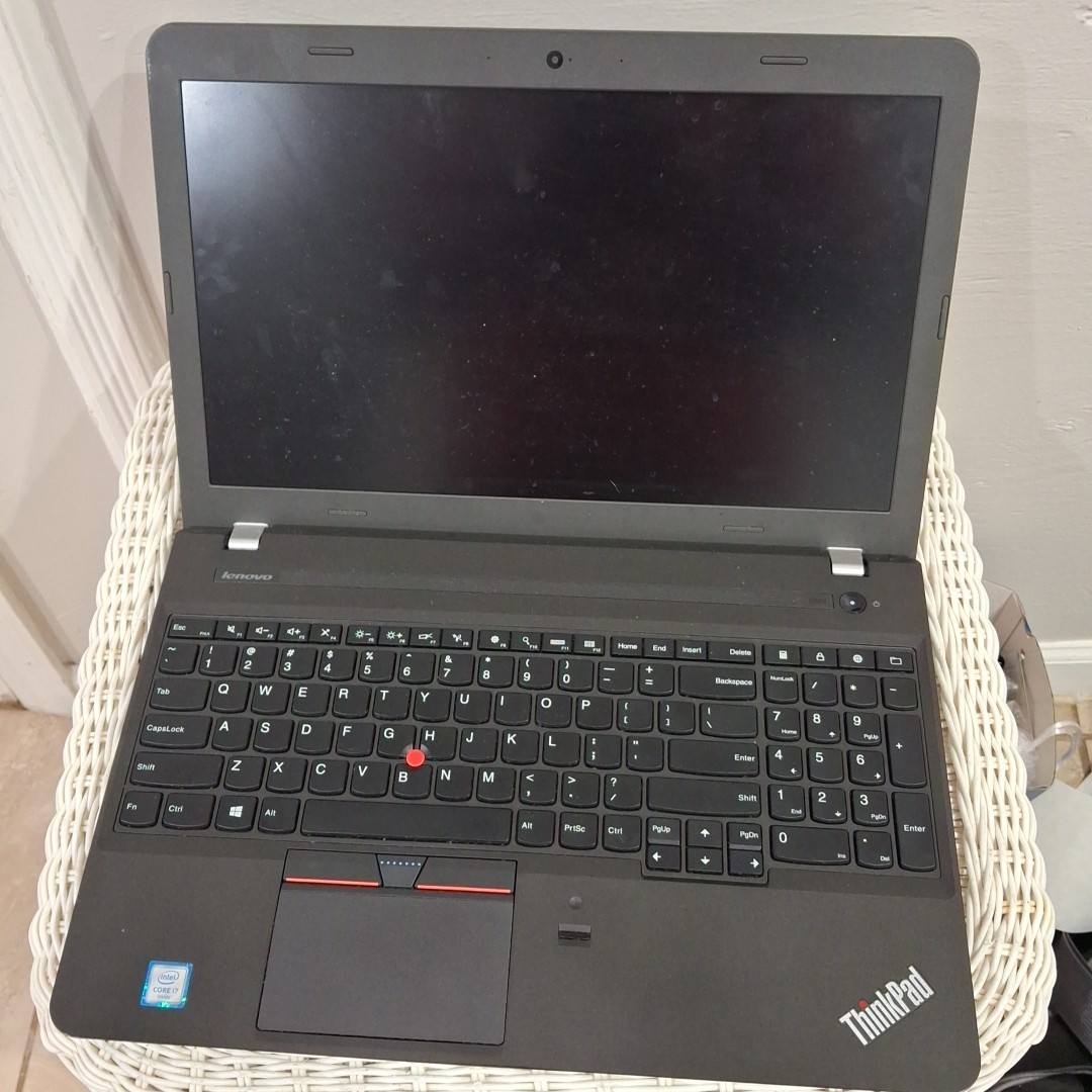 Lenovo ThinkPad E560X Laptop Black 2.3GHz Core i5, 4GB RAM 500GB HDD – For Parts
