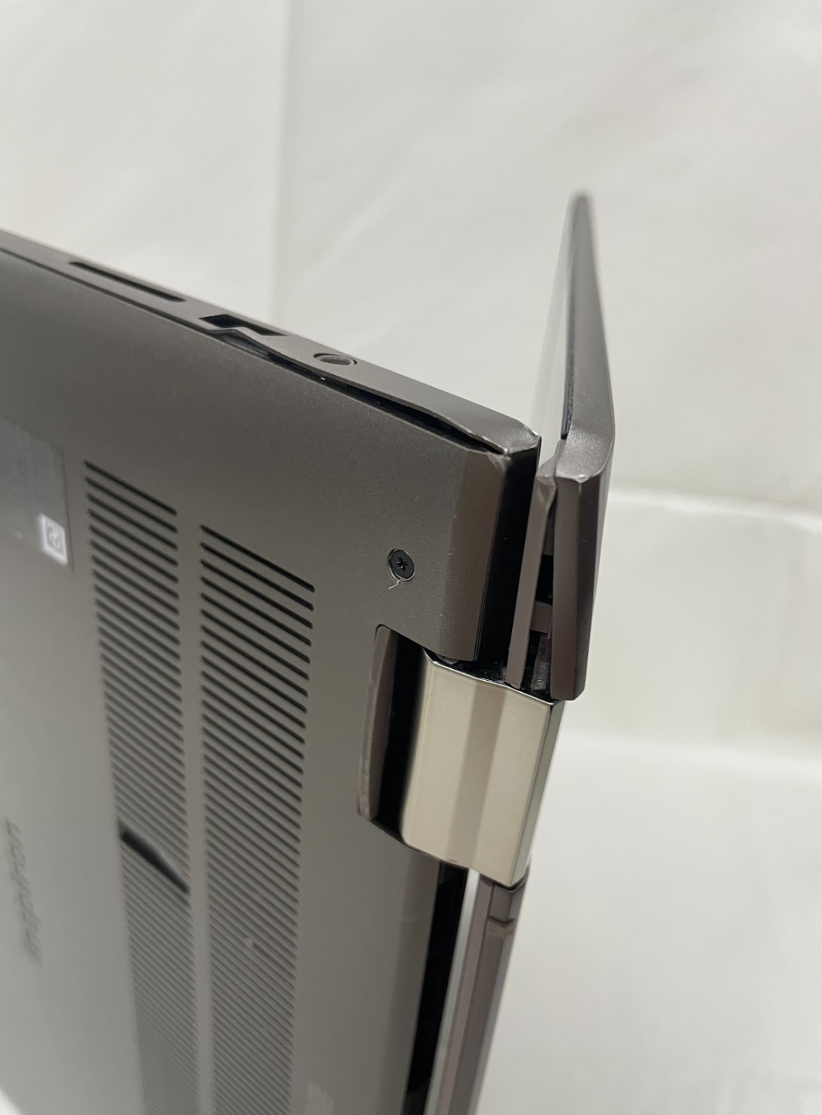 Dell Inspiron 7405 2-in-1 laptop, 14″ FHD IPS Touch-Screen, Ryzen 7-4700U, used