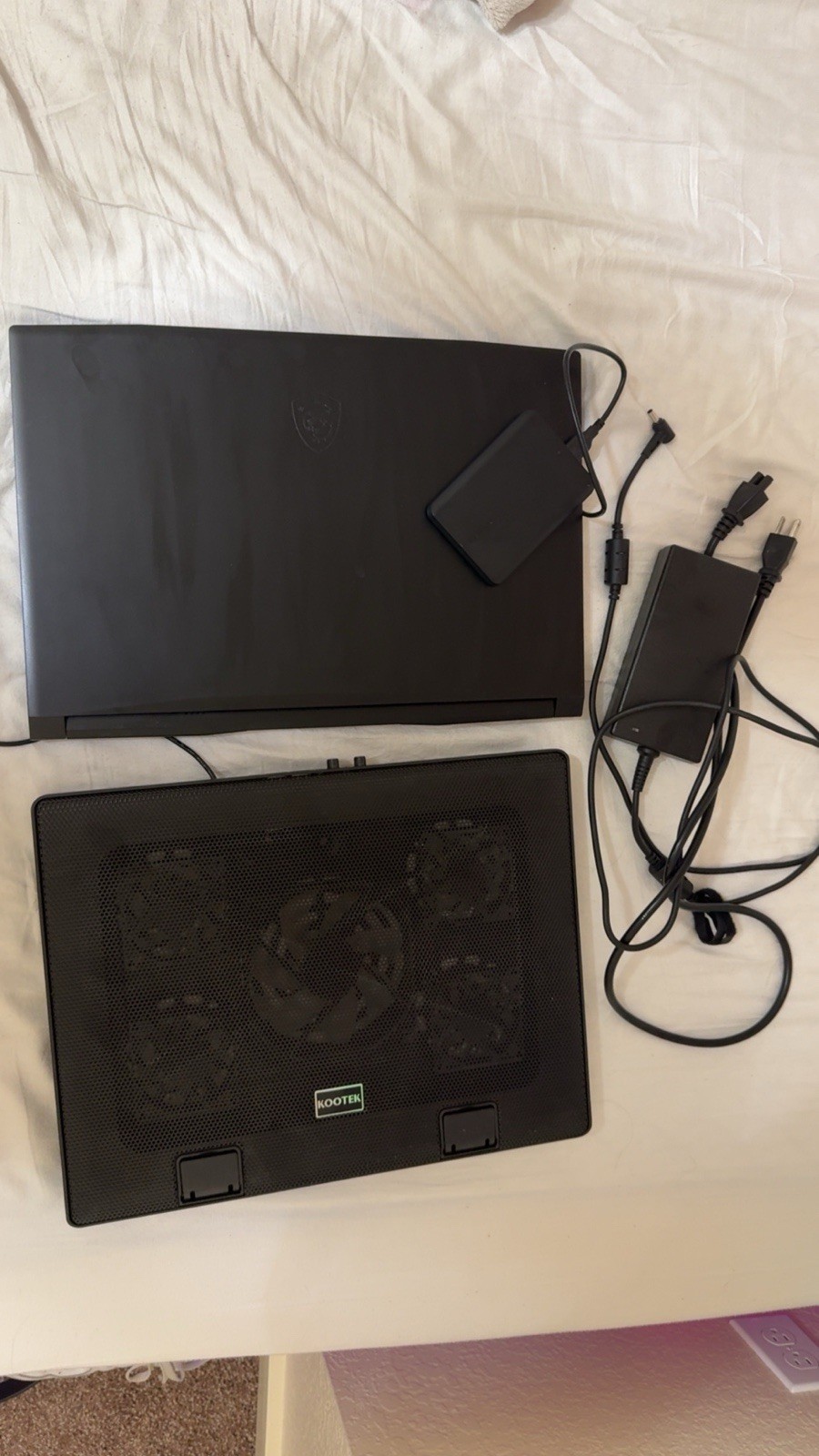 MSI Katana 512GB SSD Intel Core i7-11800H NVIDIA GeForce RTX 3050 Gaming Laptop