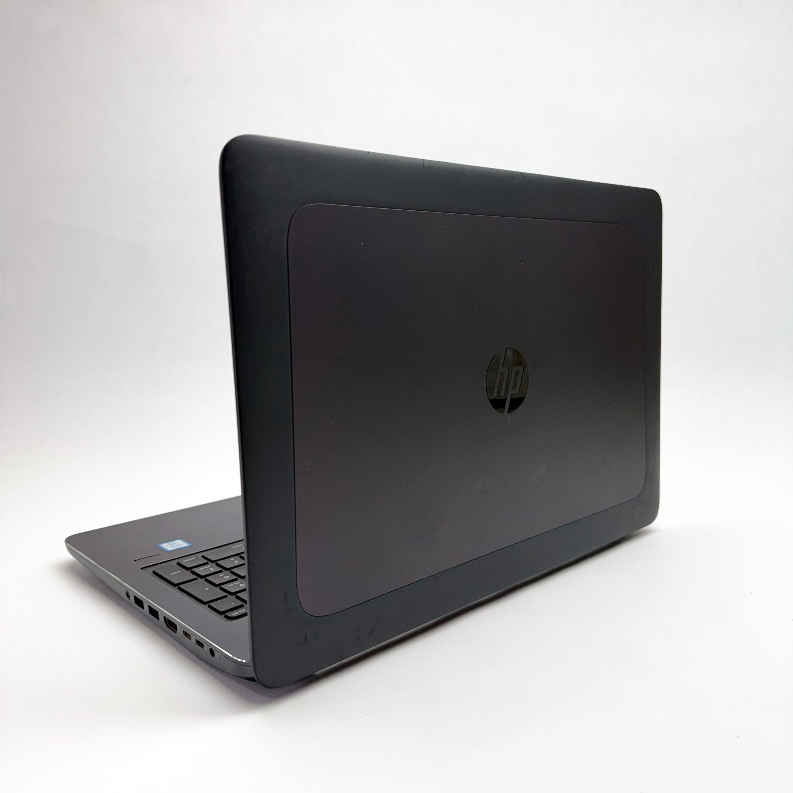 HP ZBOOK 15 G3 i7-6820HQ 2.7GHz 8GB RAM 128GB SSD 15.6″ Laptop
