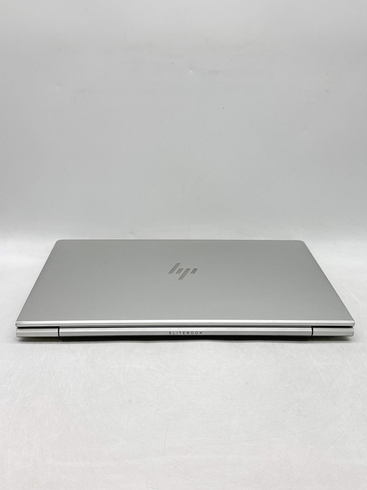 HP EliteBook 640 G10 14.0″ FHD Touch Core i5-1335U 1.30GHz 256GB SSD 8GB RAM