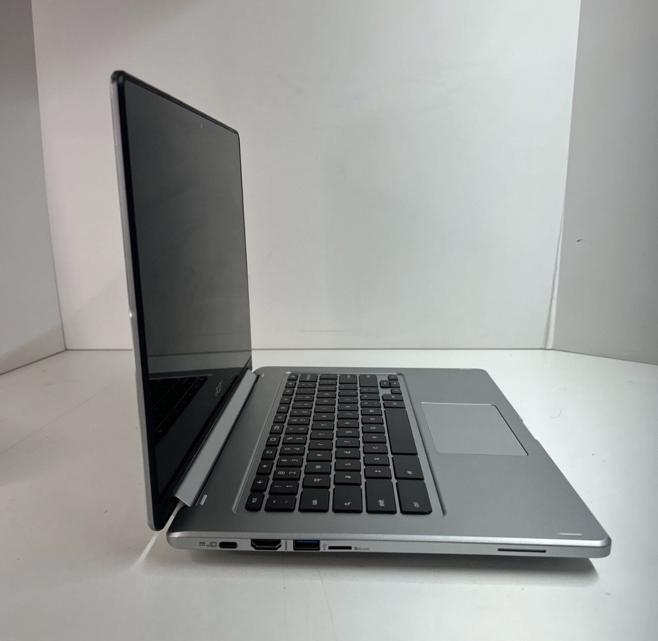 Acer N16Q10 ChromeBook 13.3″ Touchscreen FHD 4GB Ram 32GB eMMc ChromeOS