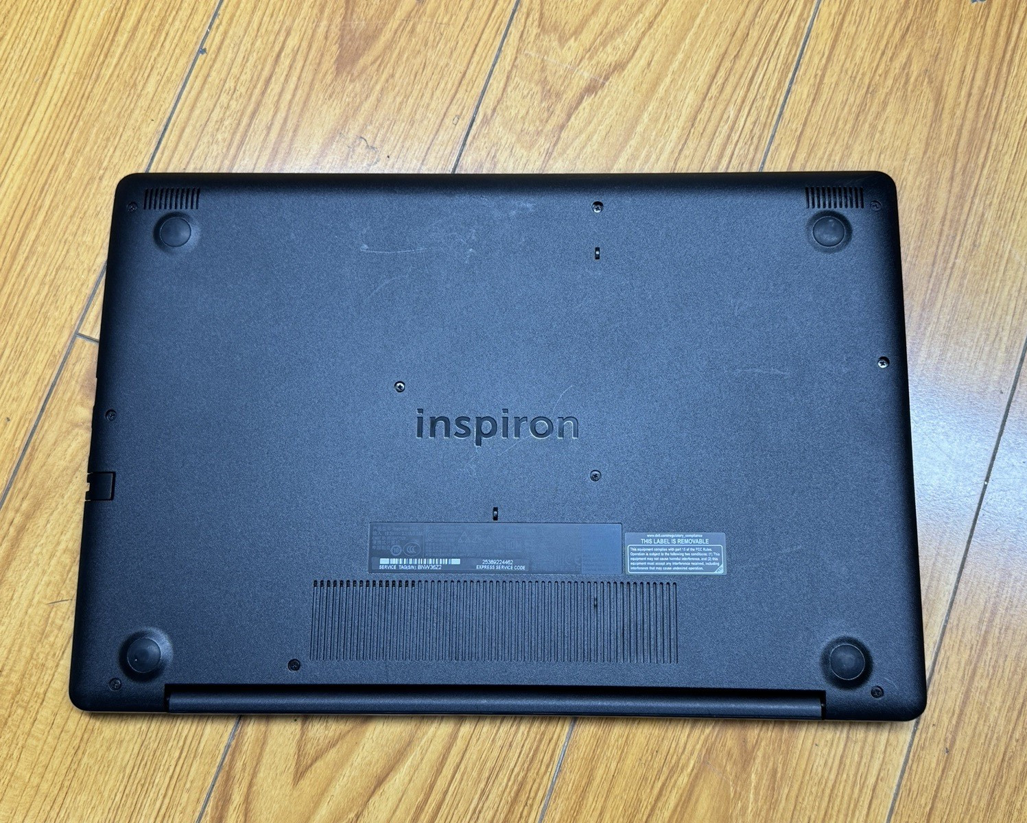 Dell Inspiron 3583 15.6″ – i5-8265U 8GB RAM 256GB SSD Intel UHD Graphics – Black