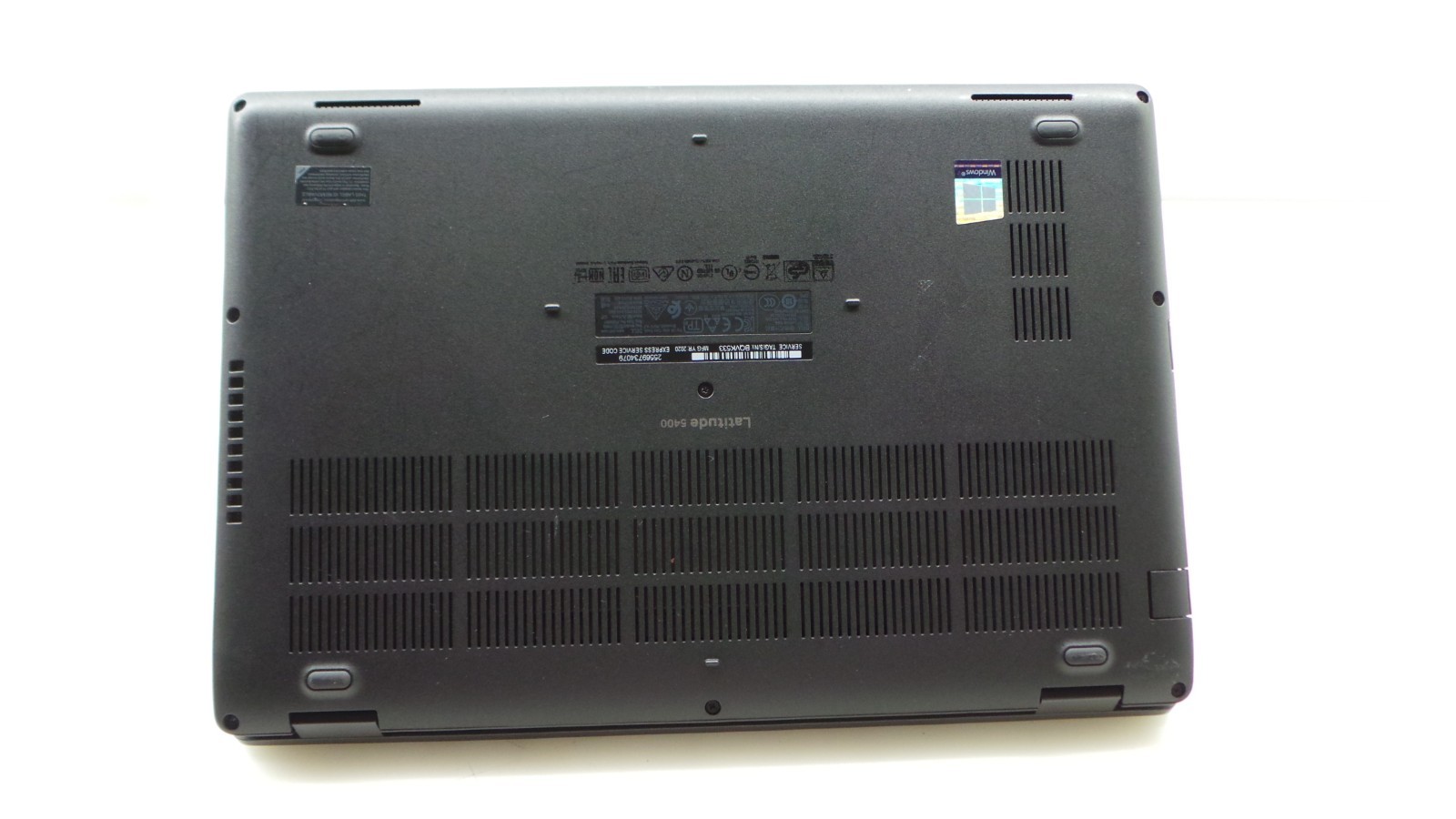 Dell Latitude 5400 | 14″ | i5-8265U 1.60GHz | 16GB RAM 256GB NVMe | WIN 11 PRO