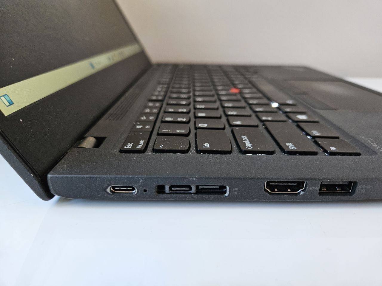 ThinkPad T14s Gen 2 14-inch i7-1185G7 16Gb RAM 512Gb NVME Win 11 Pro
