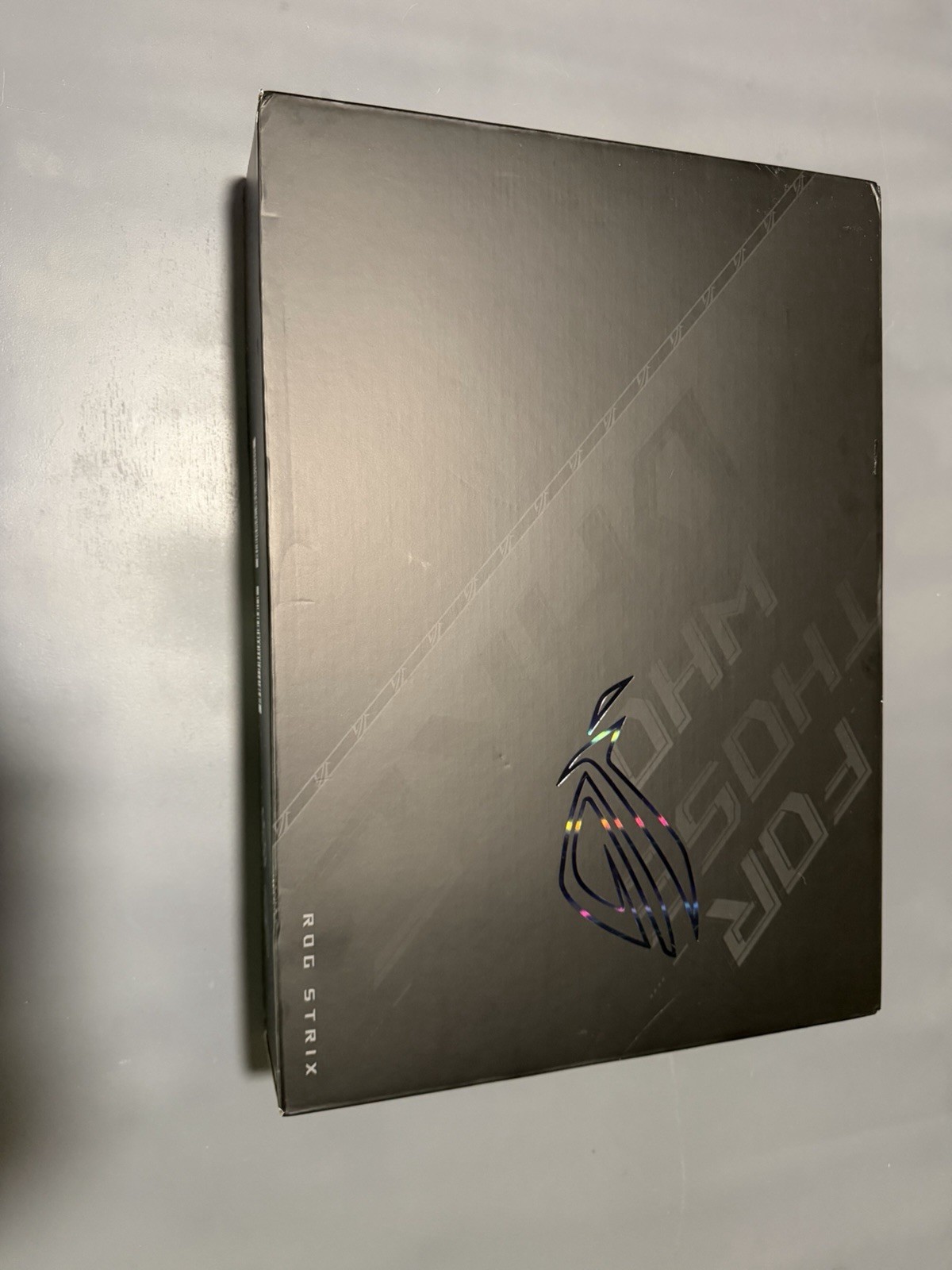 ASUS ROG Strix 17.3″ Ryzen 9 7945HX3D RTX 4090 32GB 2TB SSD Windows 11
