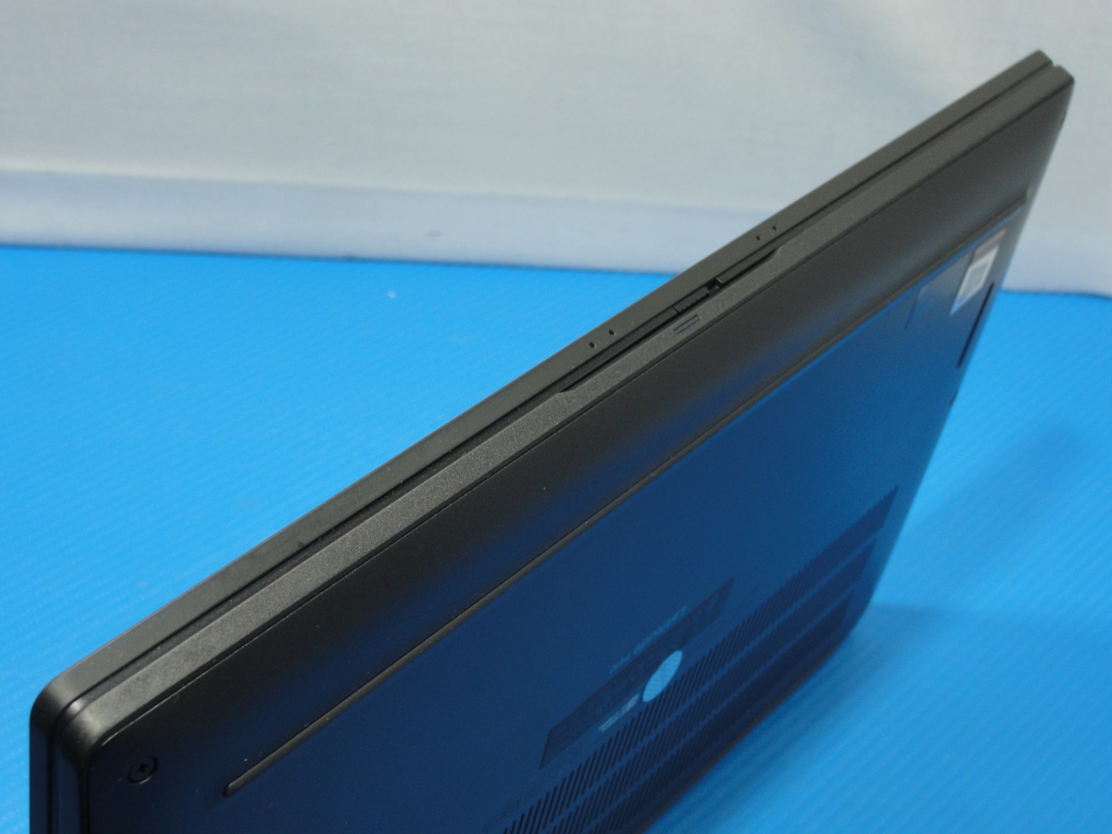 Dell Latitude 7410 14″ FHD Touch Intel i7-10610U 1.8GHz 16GB 512GB SSD W11Pro+PA