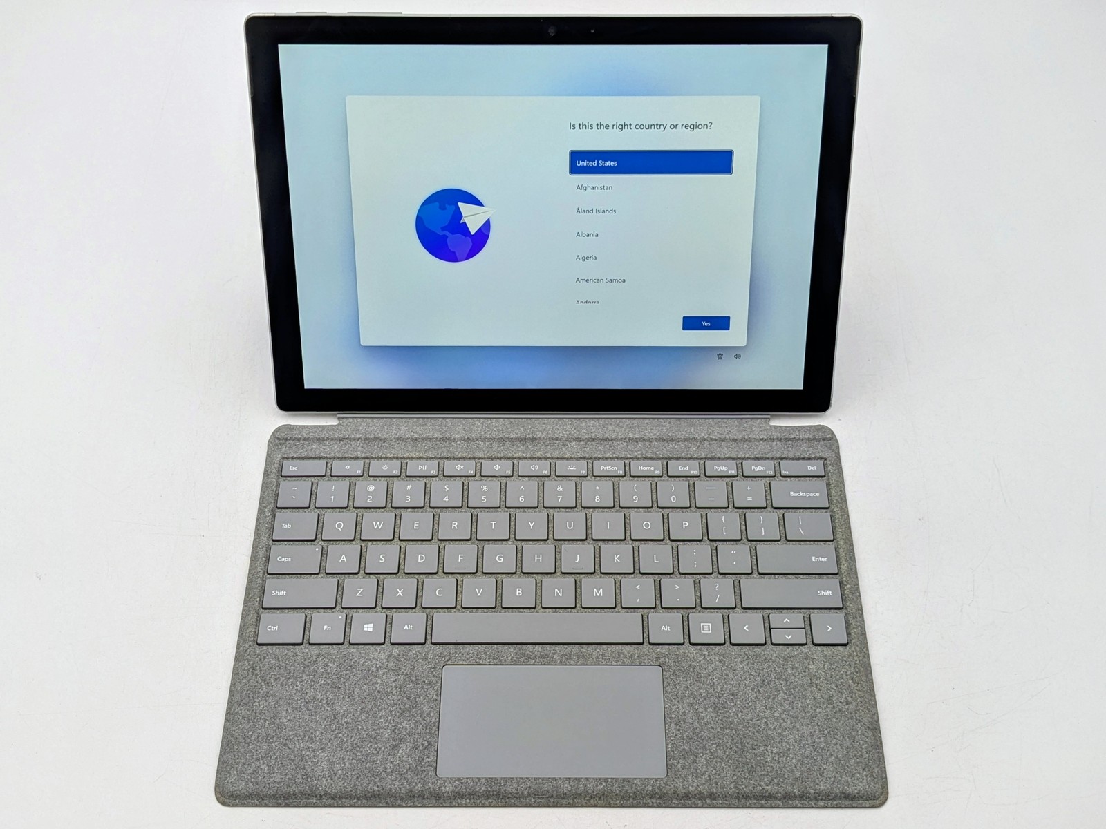 Surface Pro 6 2-in-1 12″ 2736 x 1824 Touch I5-8250U 128GB 8GB W11 Backlit IRCam