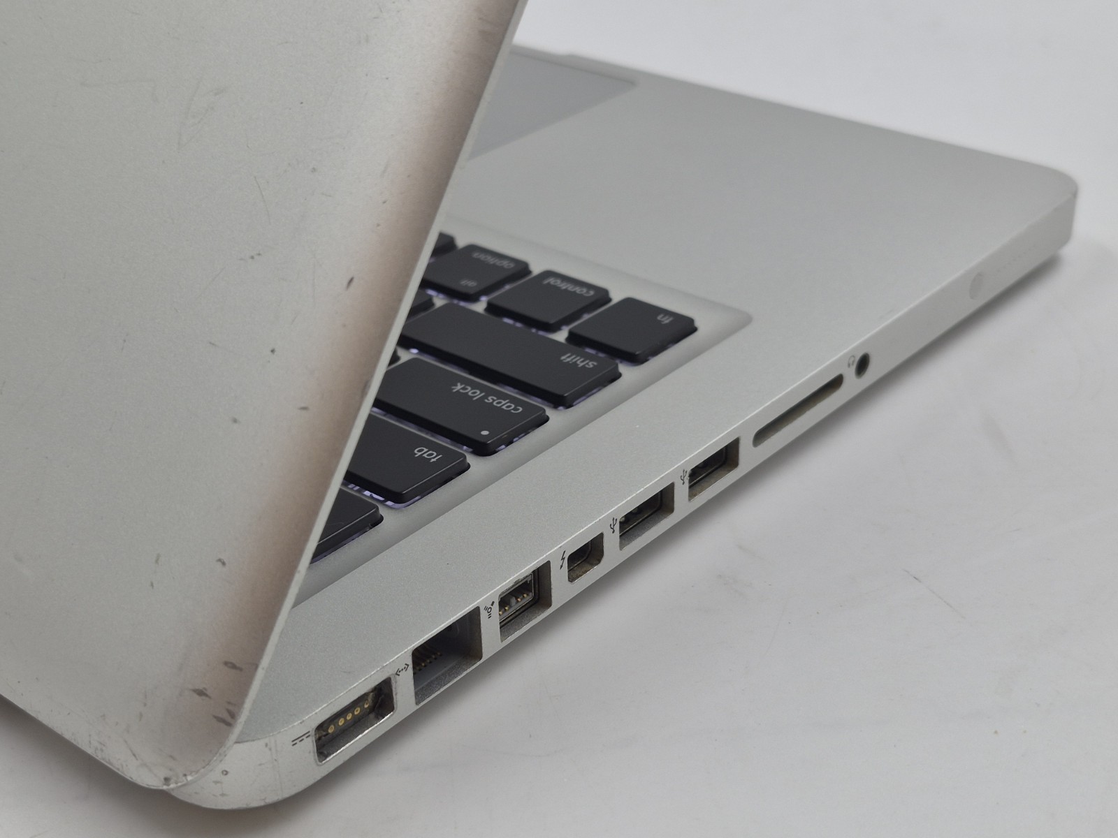 Apple MacBook Pro 13″ Mid 2012 i5-3210M 2.50GHz 4GB RAM 240GB SSD
