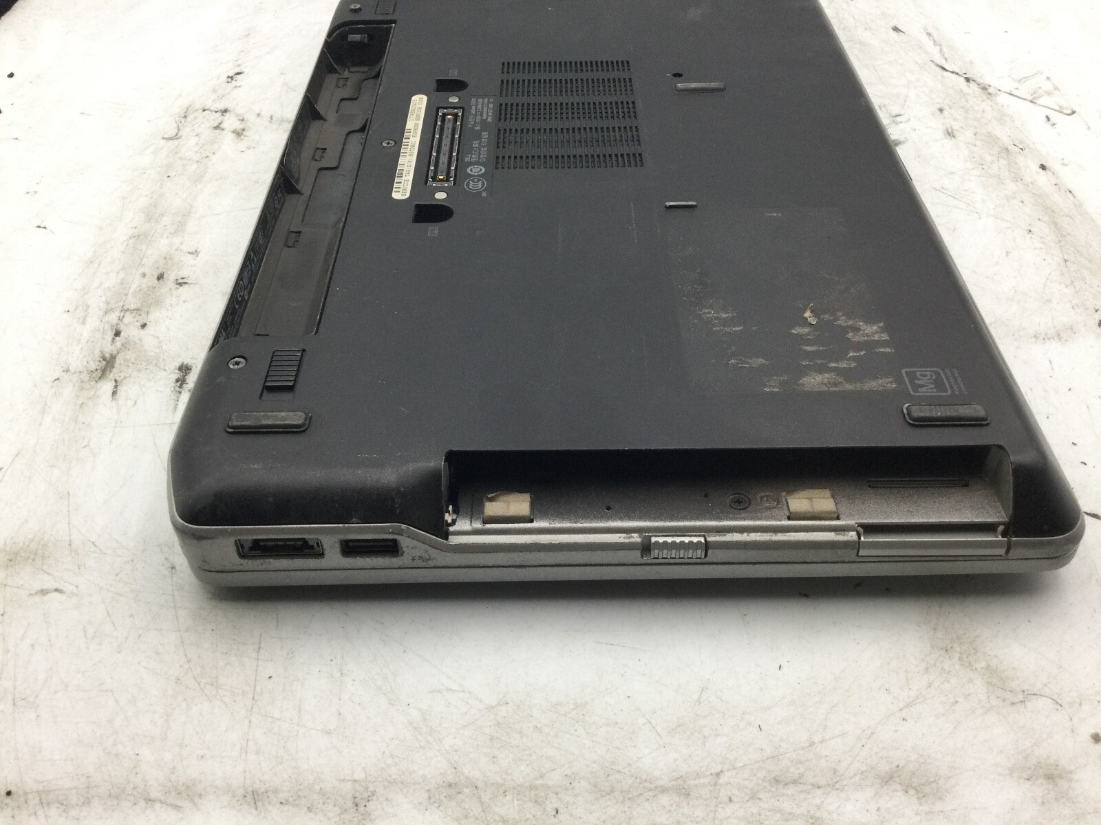 DELL LATITUDE E6330 – FOR PARTS – INTEL I5 – NO RAM – 13″ – READ DESCRIPTION -BB