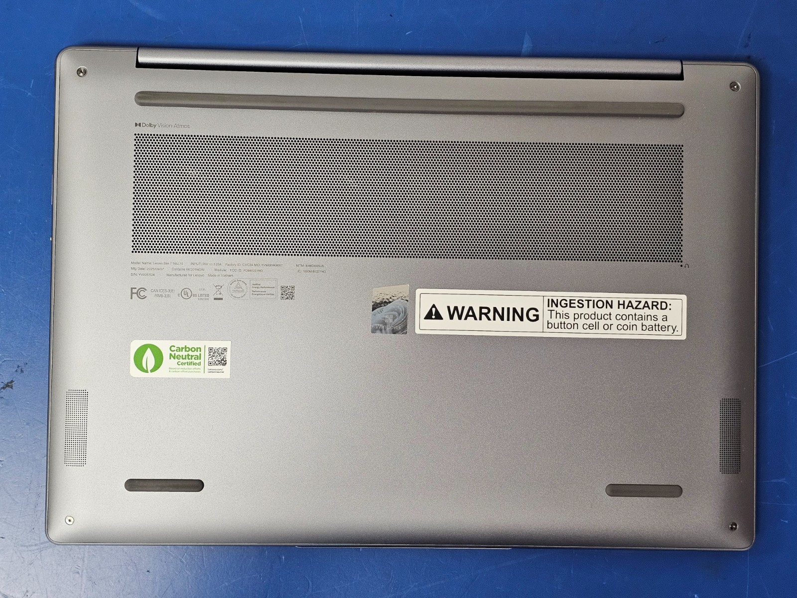 Lenovo Slim 7 14ILL10, Intel Core Ultra 7 258V, 2.20 GHz, 32 GB RAM, 1 TB NVMe