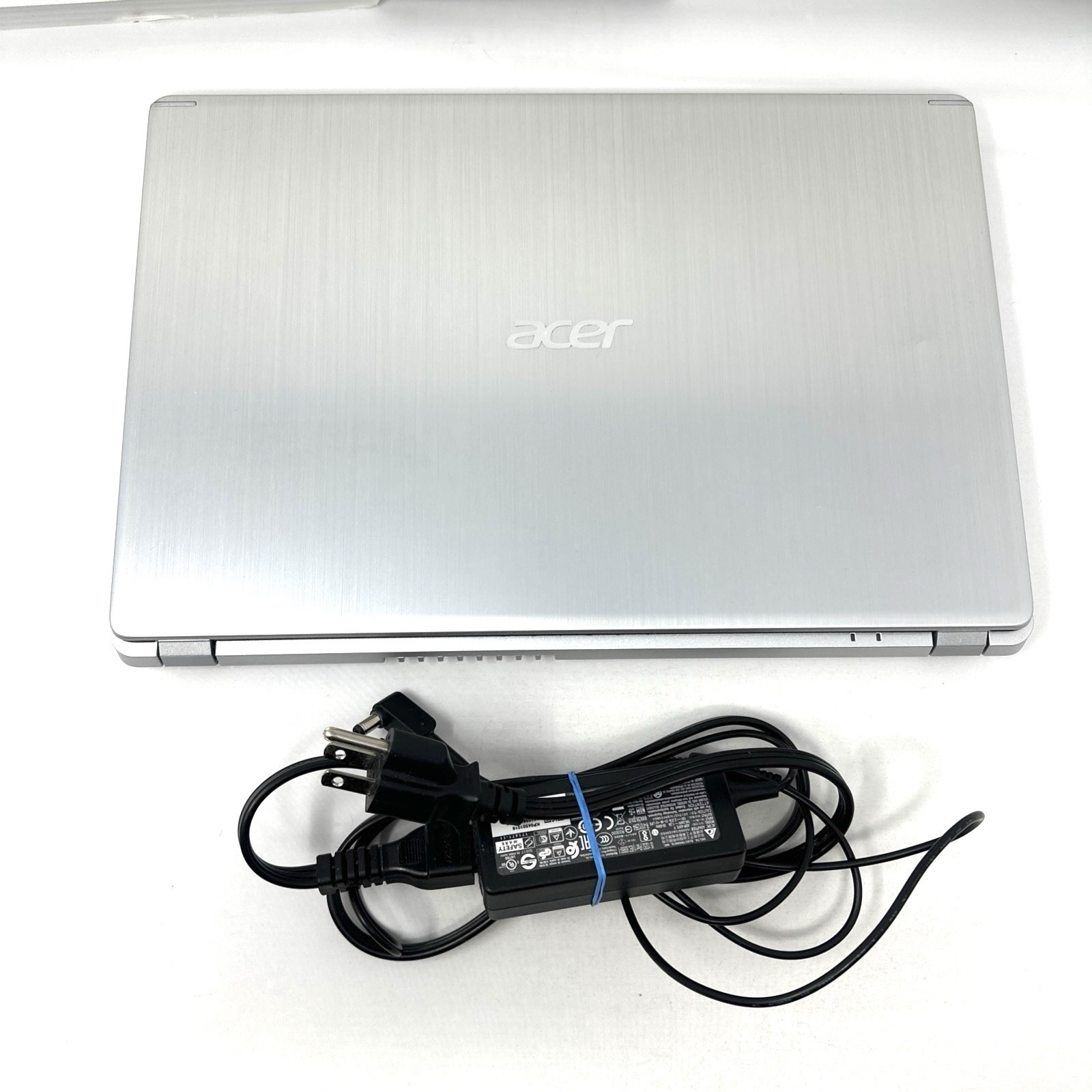 Acer Aspire 5 Slim Laptop 15.6 Full HDAMD Ryzen 3 3200u 4GB 128GB SSD Laptop