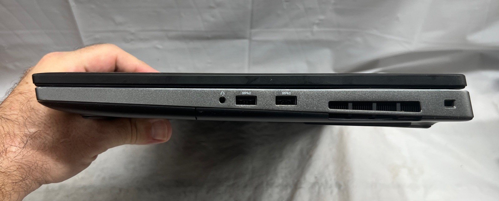 New OEM Battery Dell Precision 7730 i7-8750H 16GB RAM 500GB SSD W11P Radeon Pro