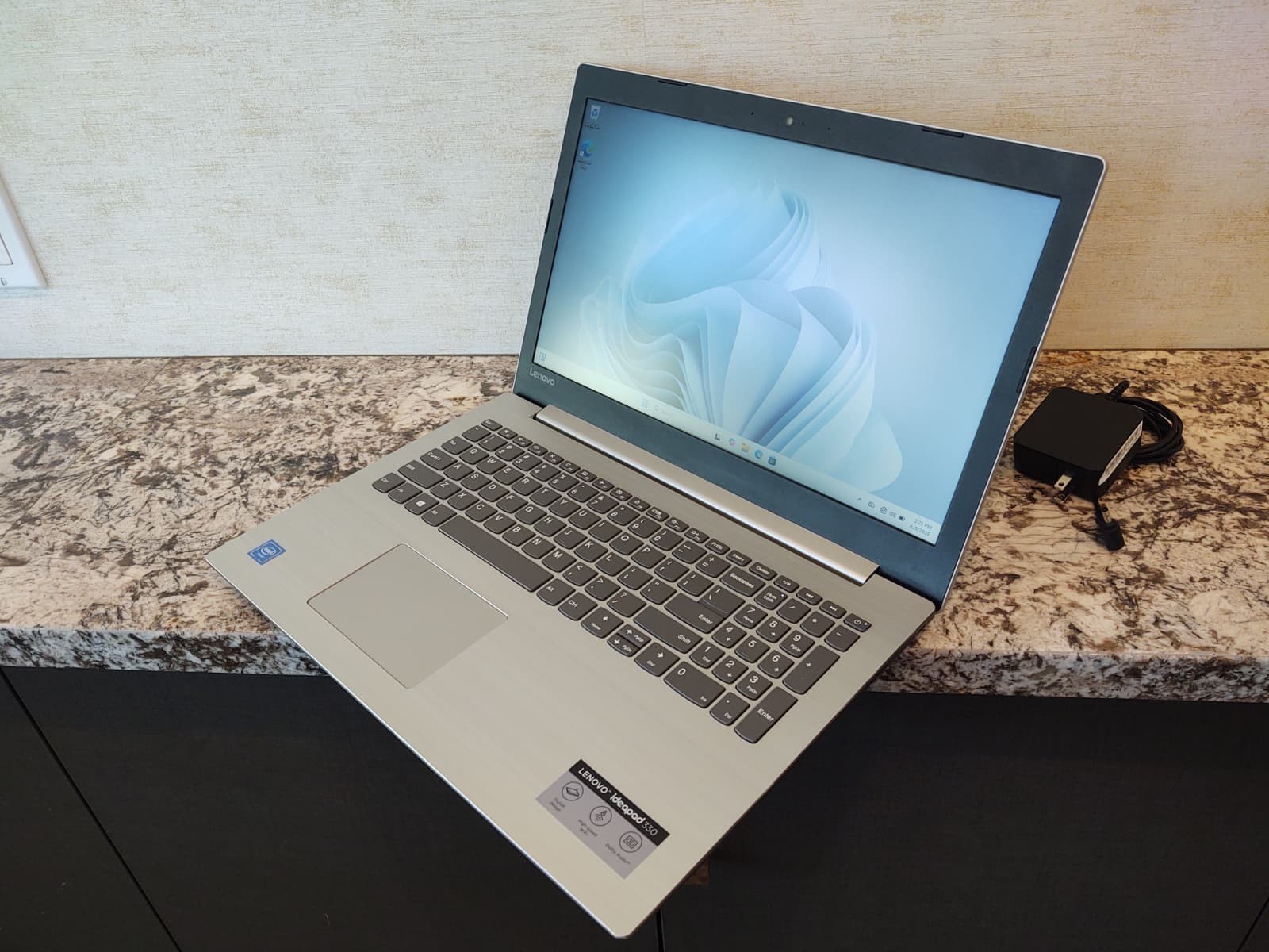 LENOVO IDEAPAD 330-15IGM Laptop w/ Celeron N4000 1.10 GHZ + 4 GB 1TB HDD