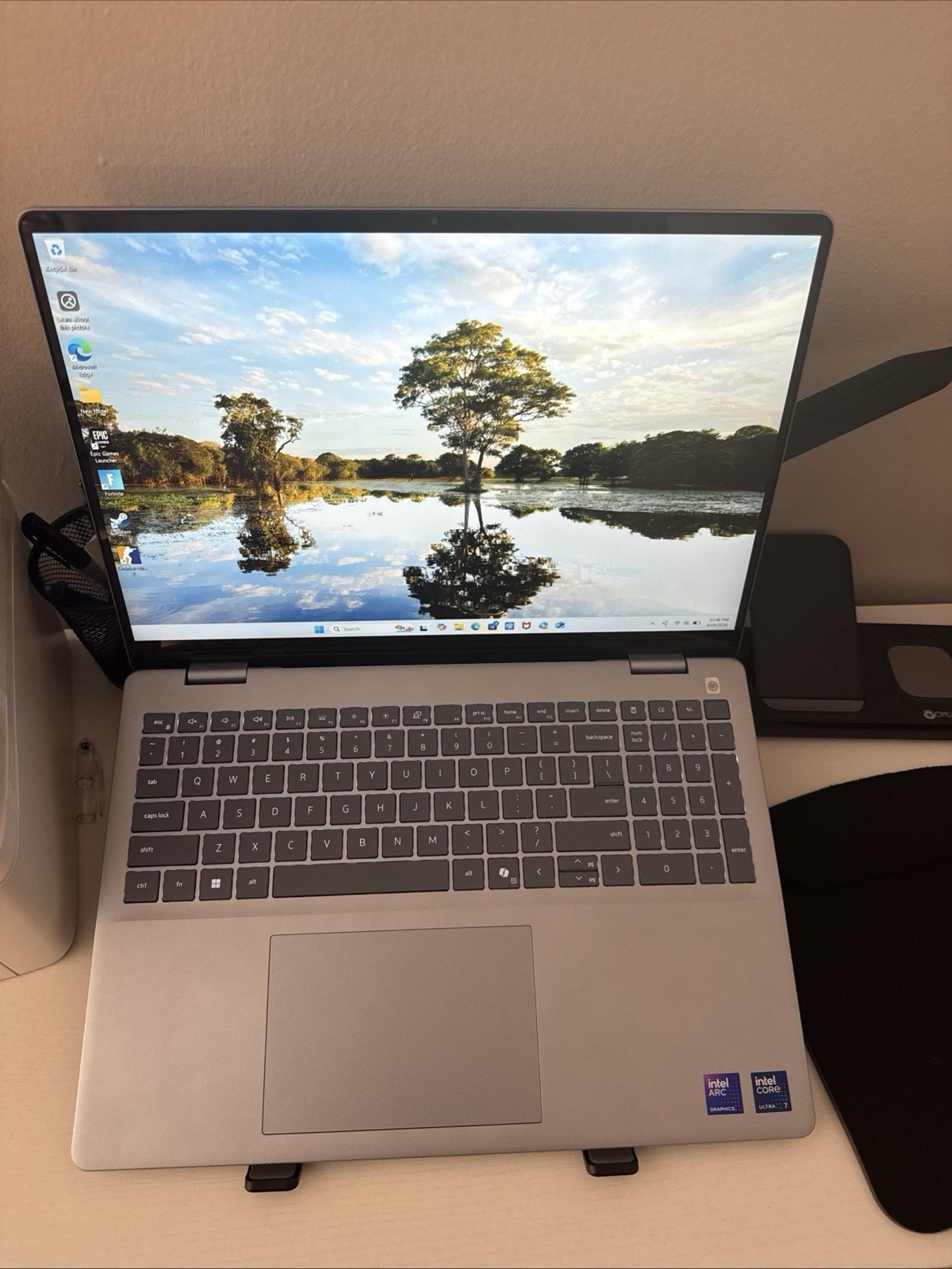Dell Plus Copilot+ 16” 2K Touchscreen
