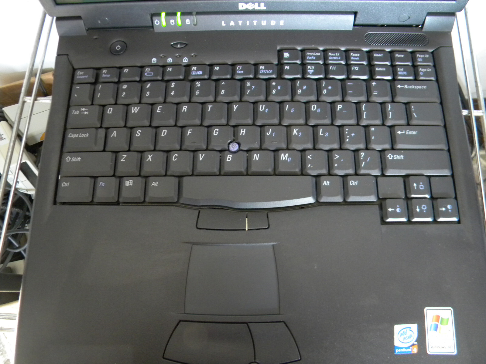 Dell Latitude C840 15″ P4 2.0GHz 256MB RAM 40GB HDD DB9/Parallel GEFORCE4GO CDR