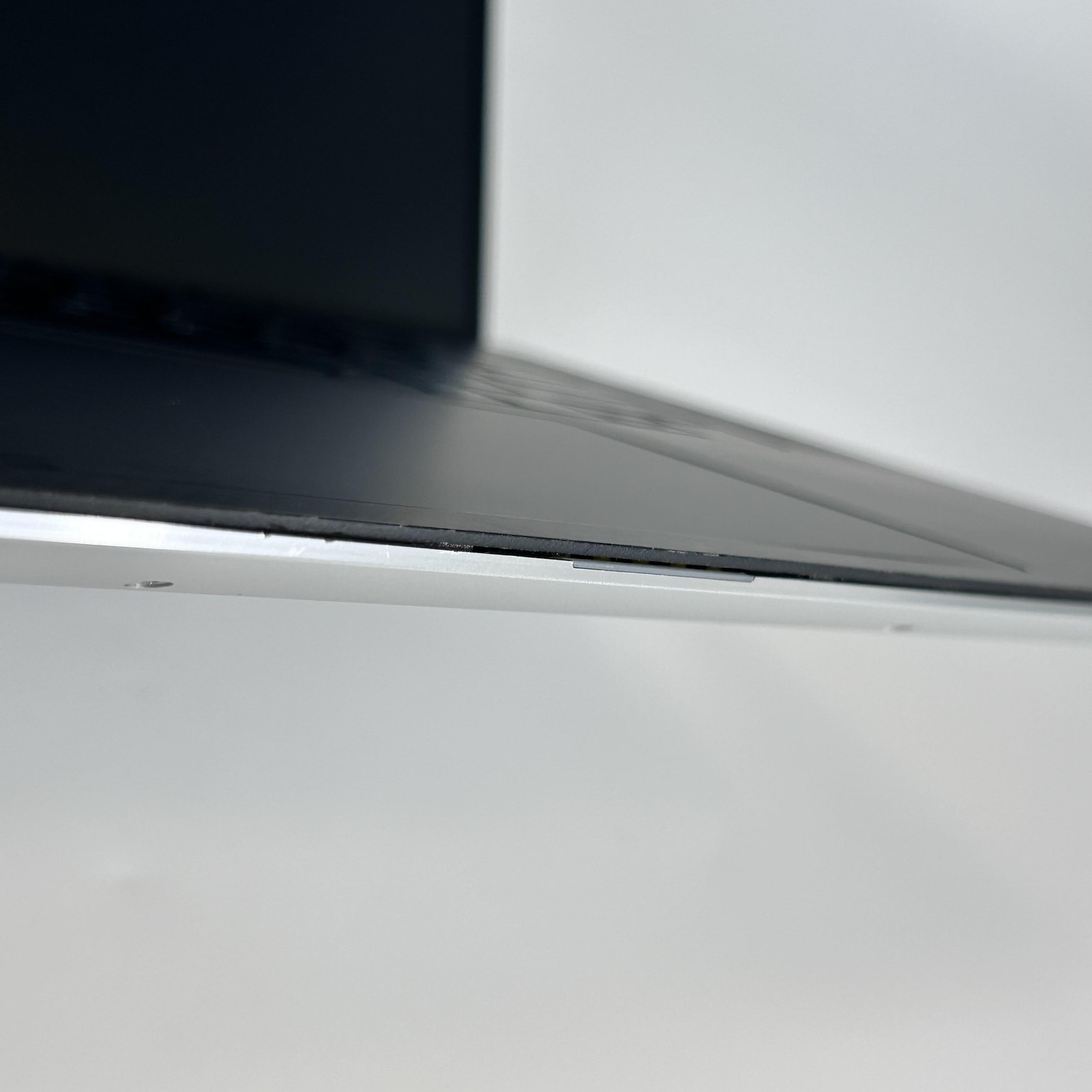 Dell XPS 15 9530 FHD+ 2.4 GHz i7-13700H 16GB 1TB SSD RTX 4050 – FRAME GAP