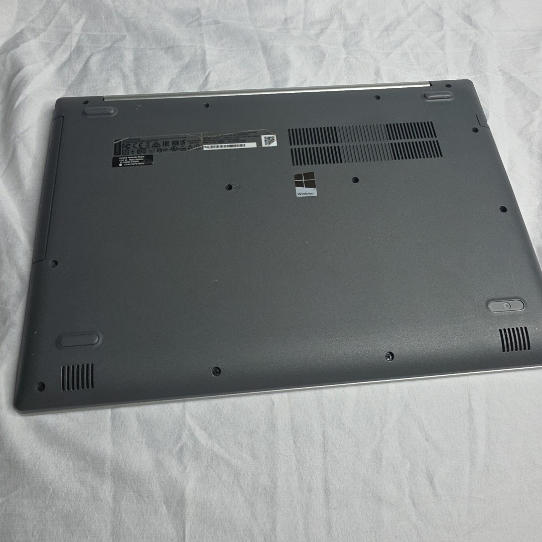 Lenovo IdeaPad 80XL 320-15IKB 15.6″ Laptop 2.5GHz Core i5-7200U 8GB RAM 1TB (BAR