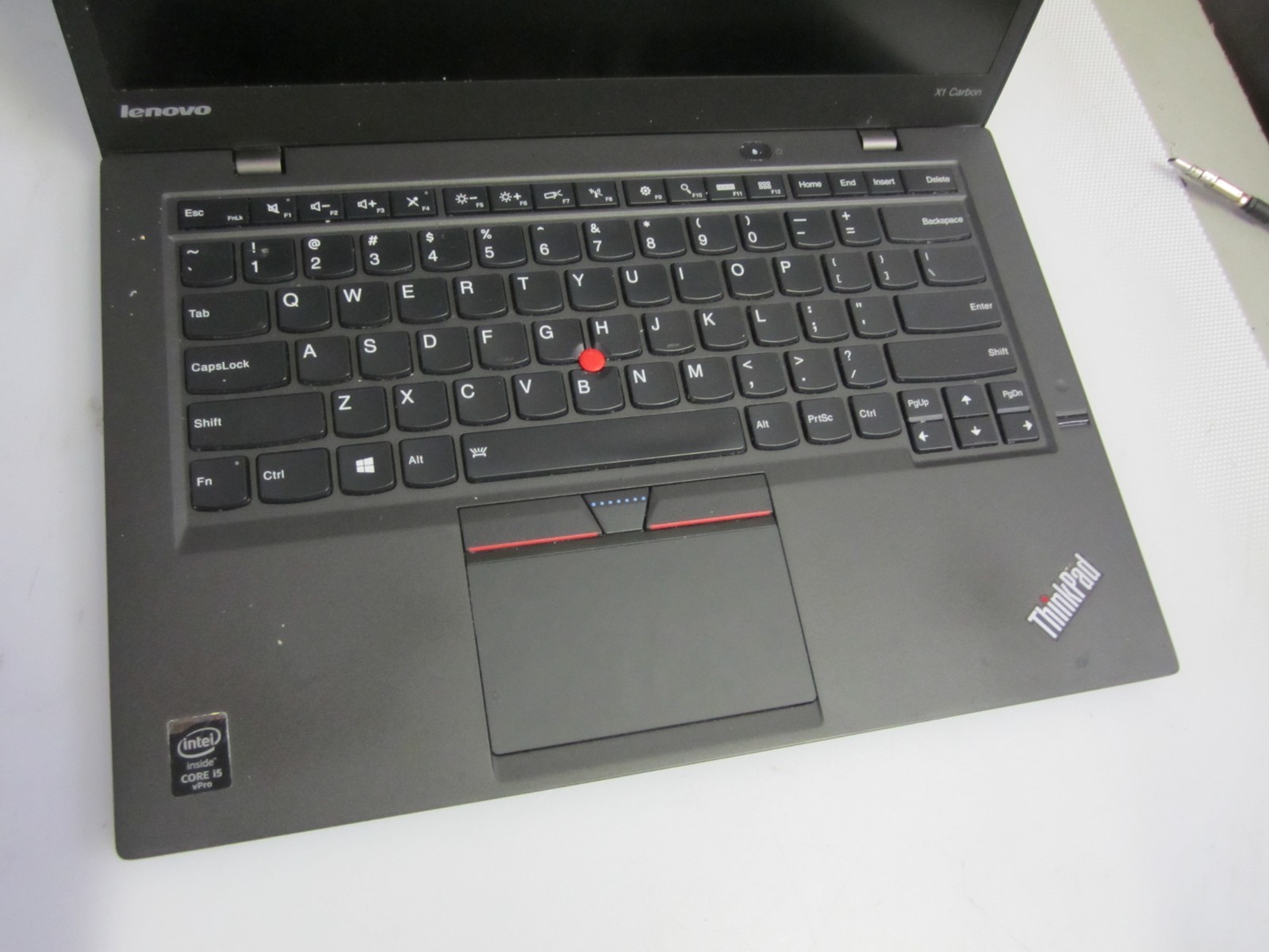 Lenovo ThinkPad X1 Carbon 2.30Ghz i5-5300U 8GB 256GB M2SSD Laptop w/ AC [NO OS]