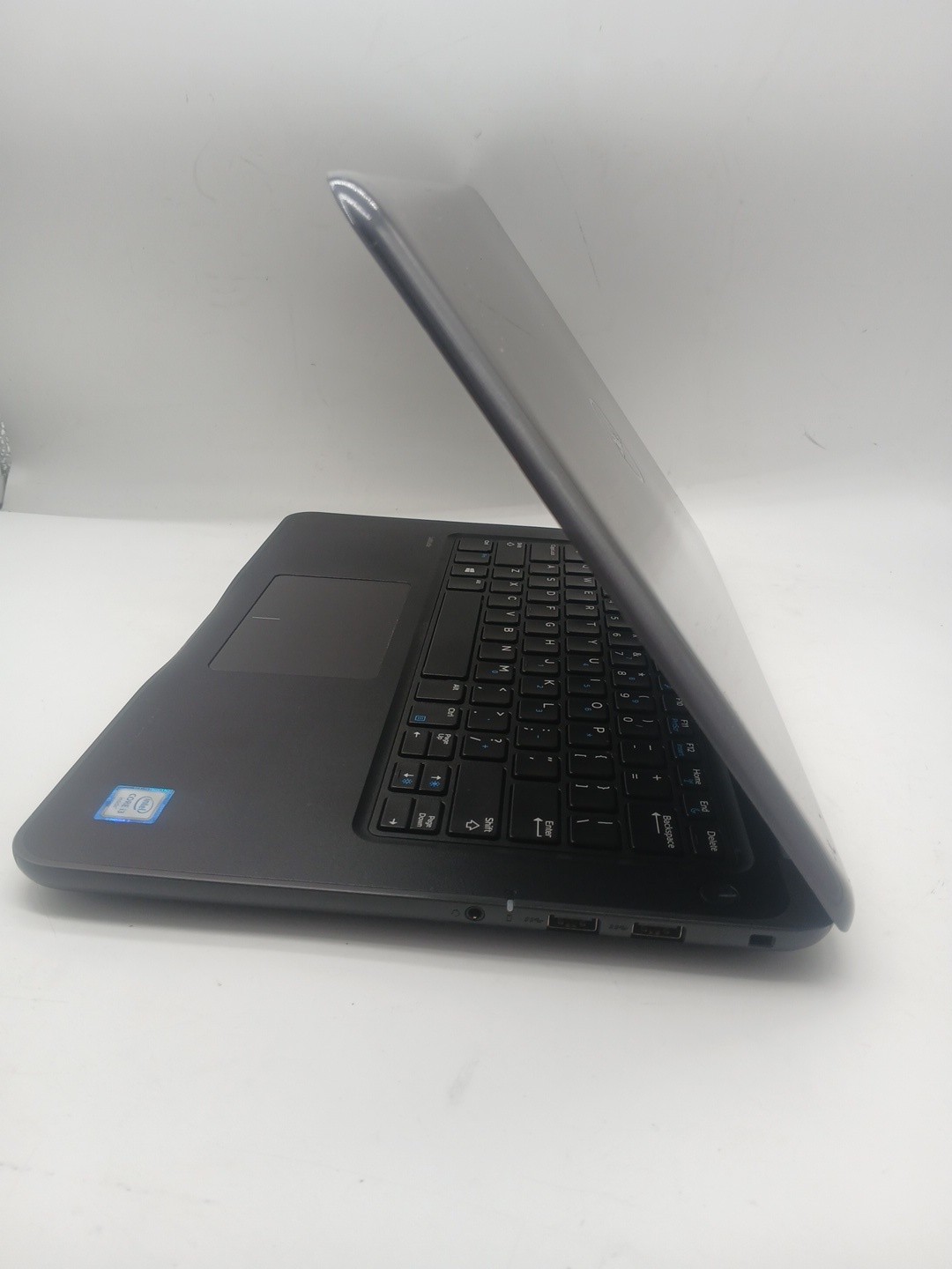 Dell Latitude 3380 13.3” Core i3-6006U 2.00Ghz 8GB RAM 128GB SSD Win 11Pro