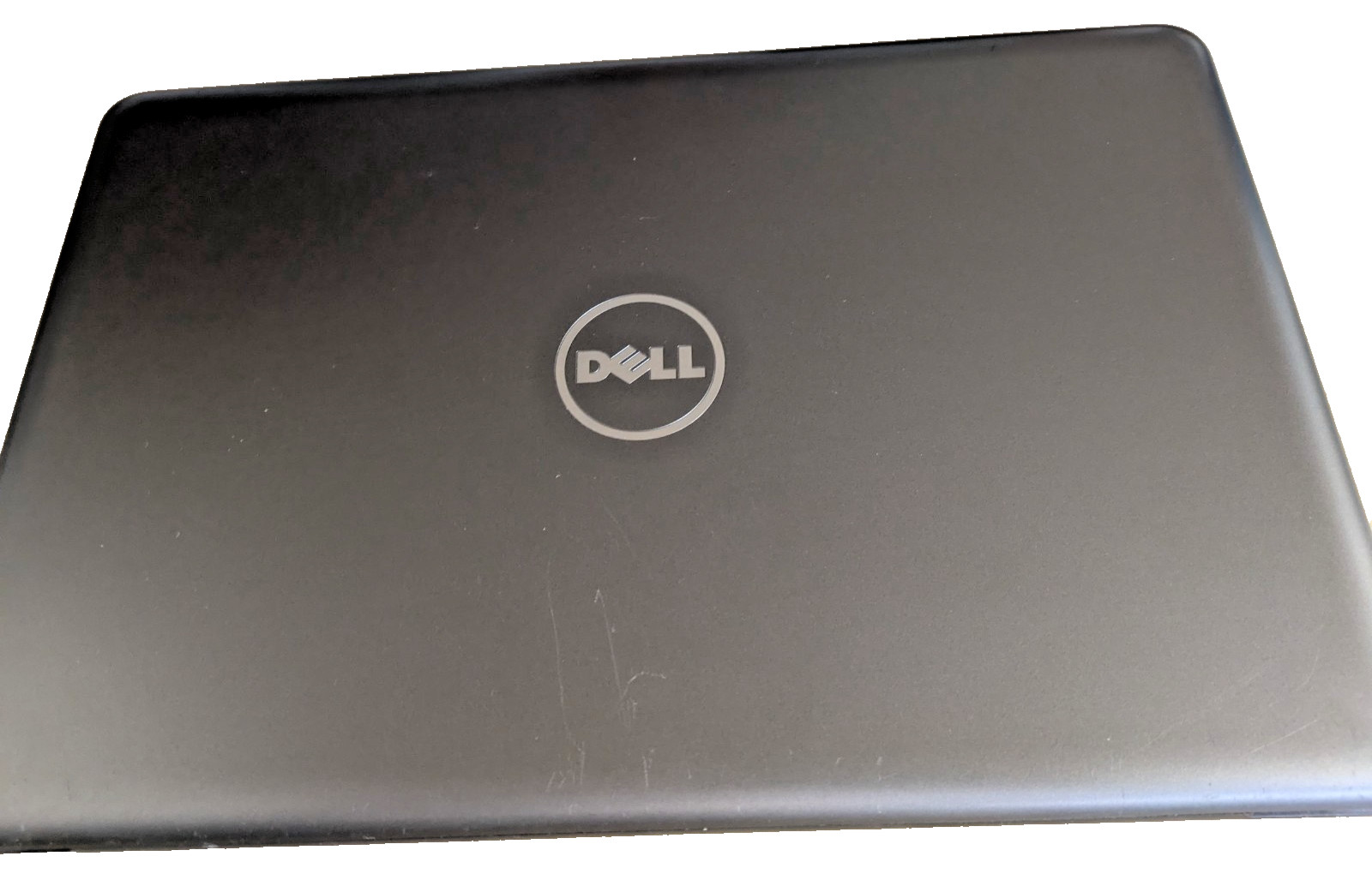 DELL INSPIRON 5565 – BOOTS TO BIOS – AMD A9 9400P-4GB RAM -No Optical, SSD