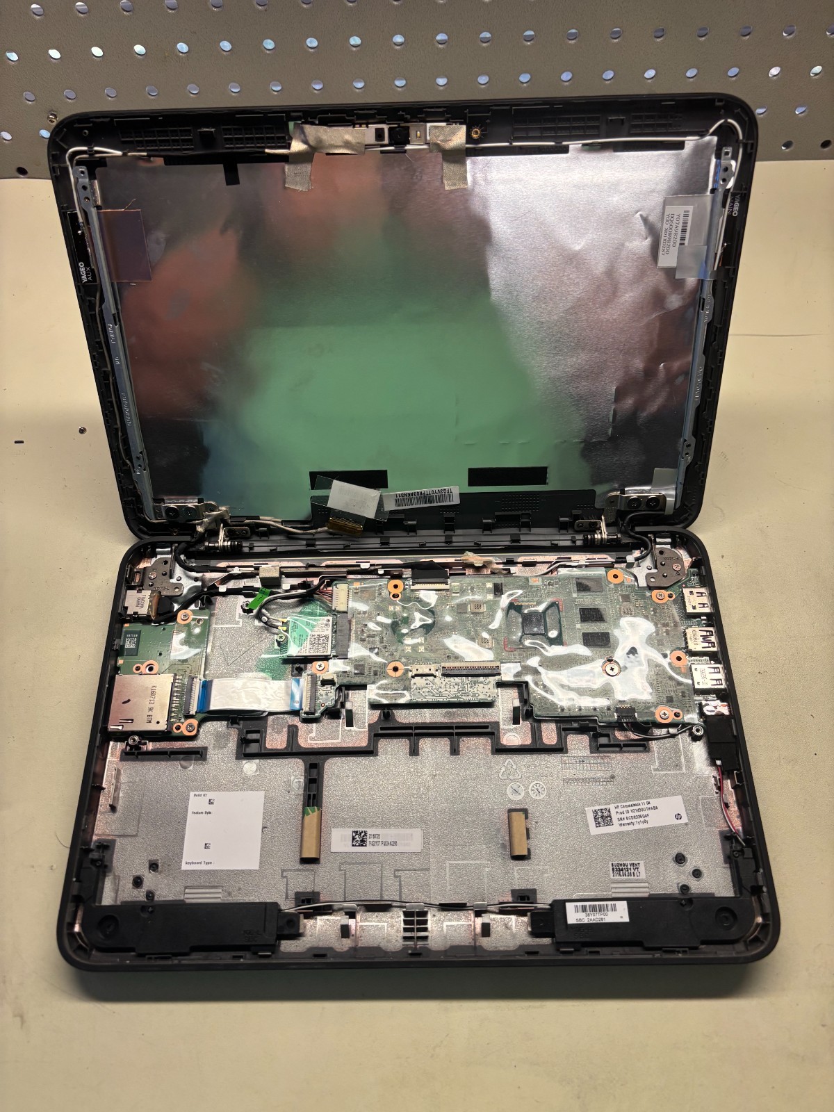 HP 11 G4 11.6″ Chromebook Intel 2.16 GHz 4GB RAM 16GB MISC PARTS