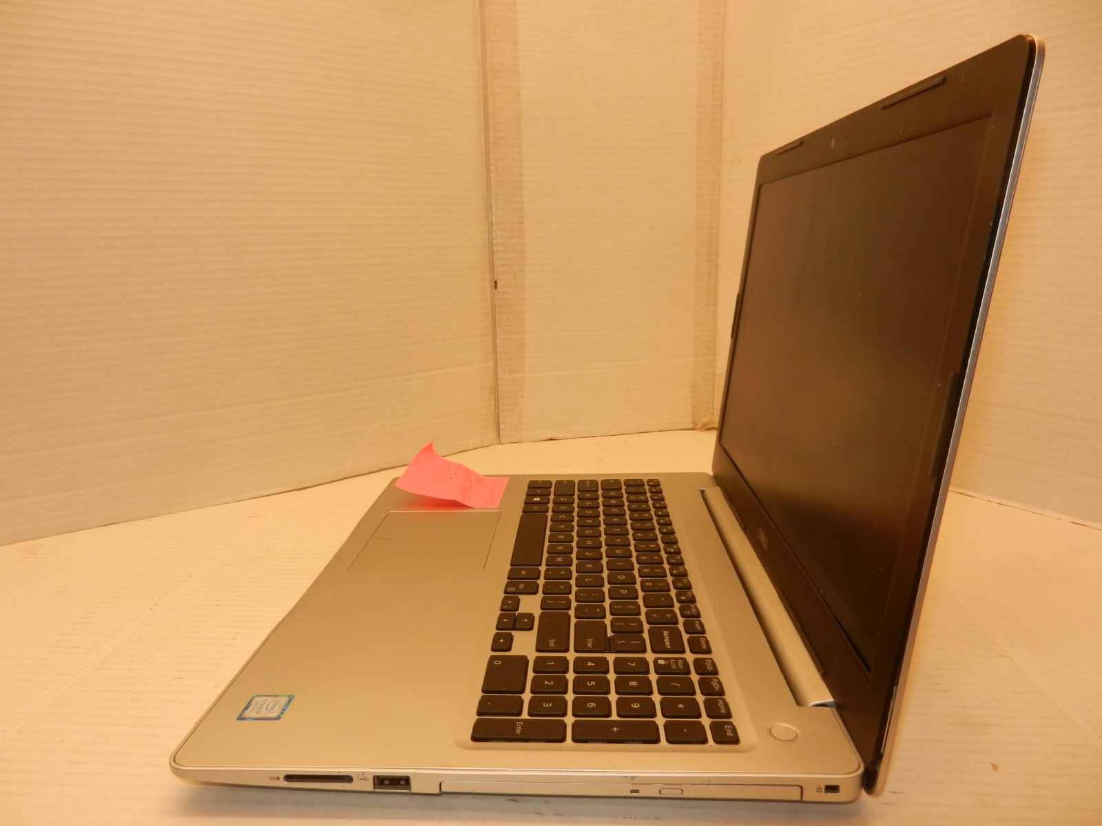 DELL INSPIRON 5570 15.6″ CORE i7-8550U@1.86GHz 8GB RAM 1TB HDD WINDOWS 10