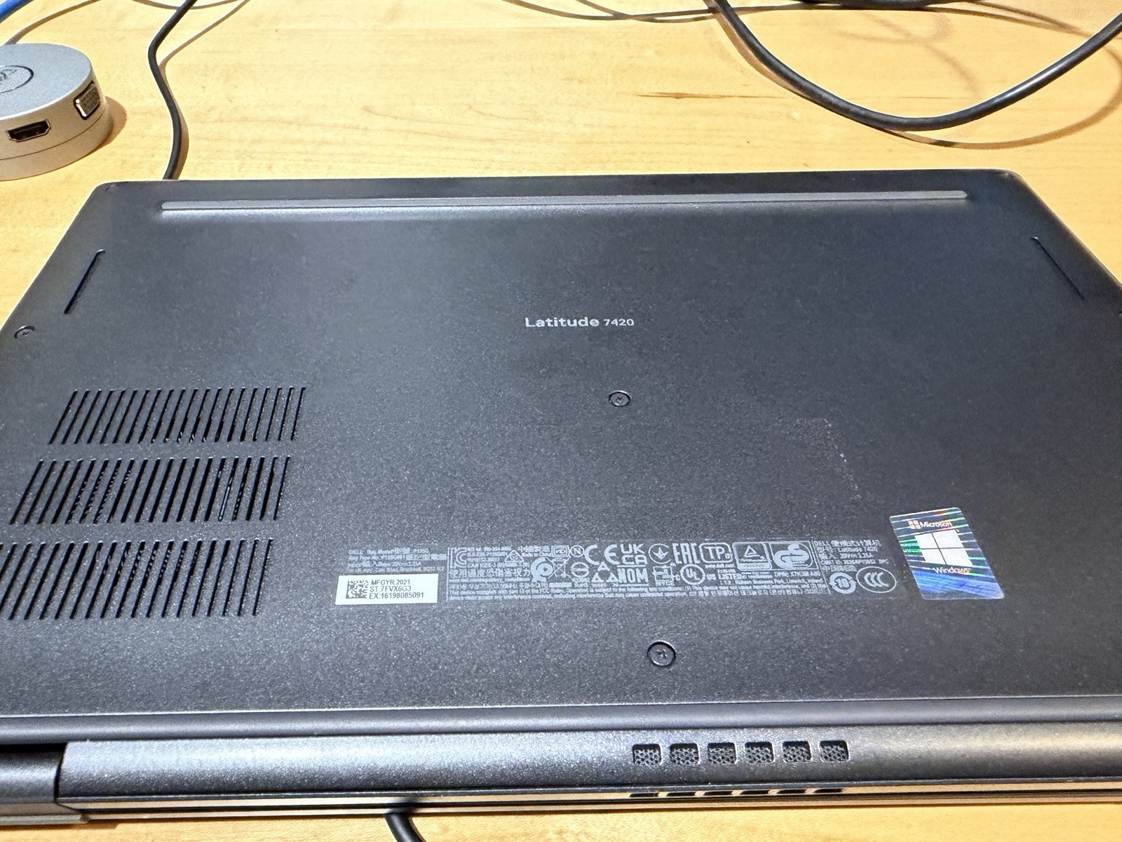Dell Latitude 7420 14″ i5-1145G7 16GB 512GB SSD Win 11 Ent Webcam