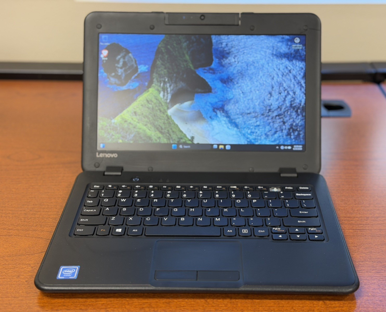 Lenovo 100e 11.6″ HD N3350 1.1GHz 4GB RAM 64GB eMMC Win 11 *READ*