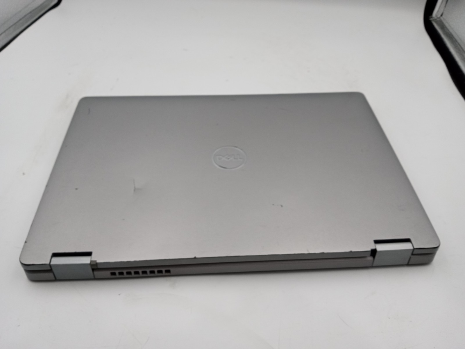 Dell Latitude 5310 2in1 13″ Touchscreen i5-10310U 4GB RAM 128GB W11 – READ -RR