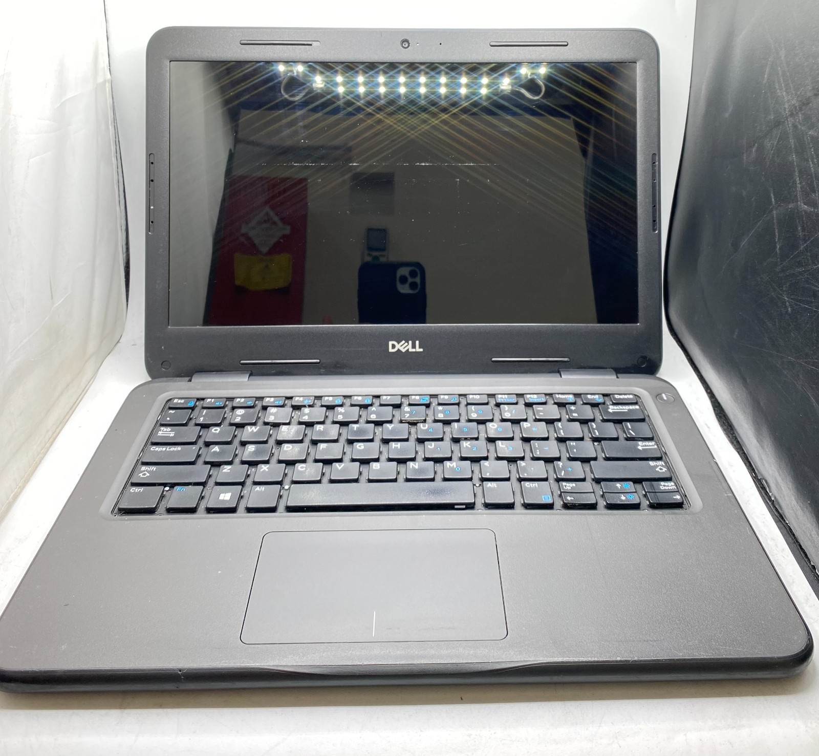 Dell Latitude 3310 13.3″ Touch Intel Core i5-8265U 1.60GHz 16GB RAM 256GB SSD