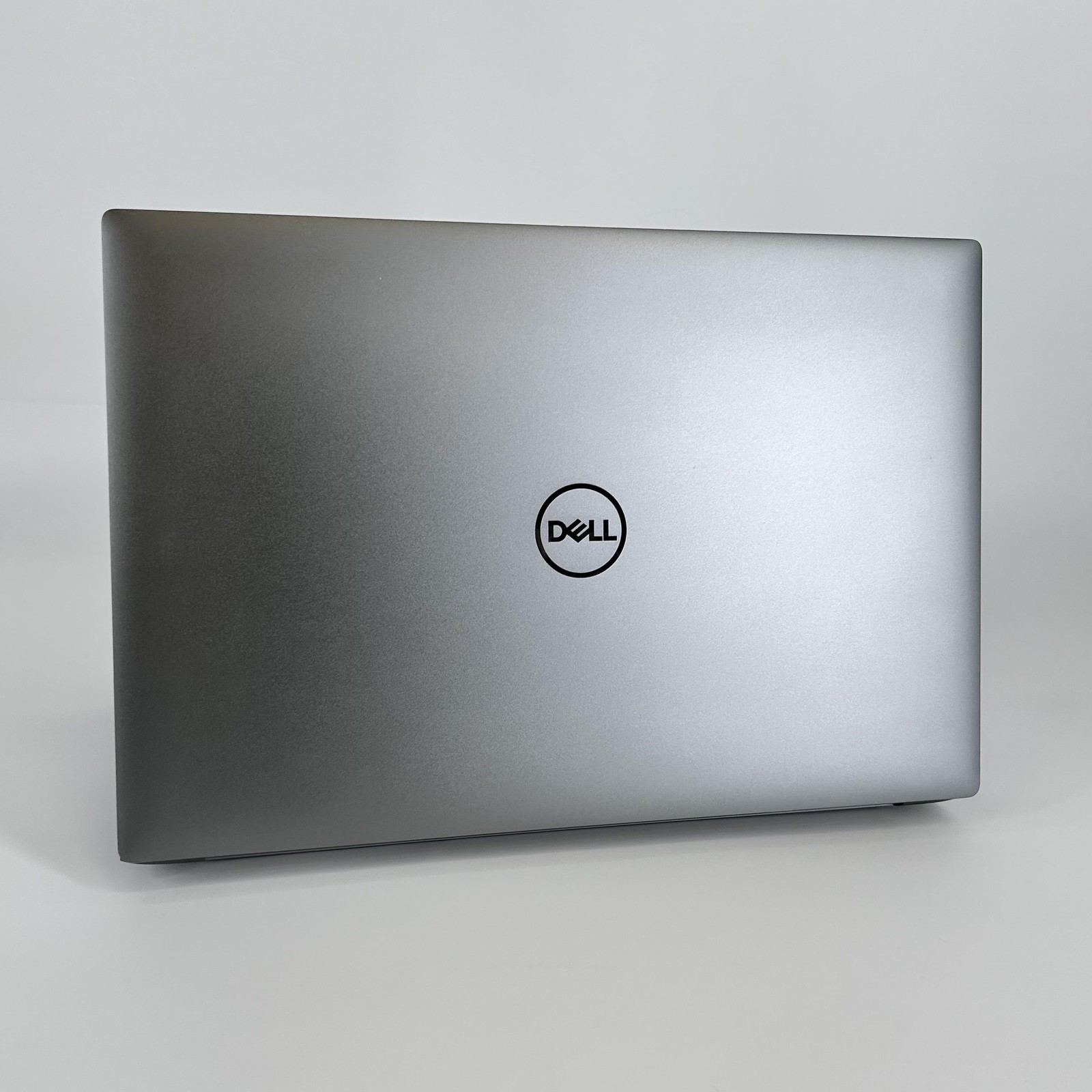 Dell Precision 5680 16 FHD 2.6 GHz i9-13900H 32GB 1TB SSD RTX 2000 Ada Very Good