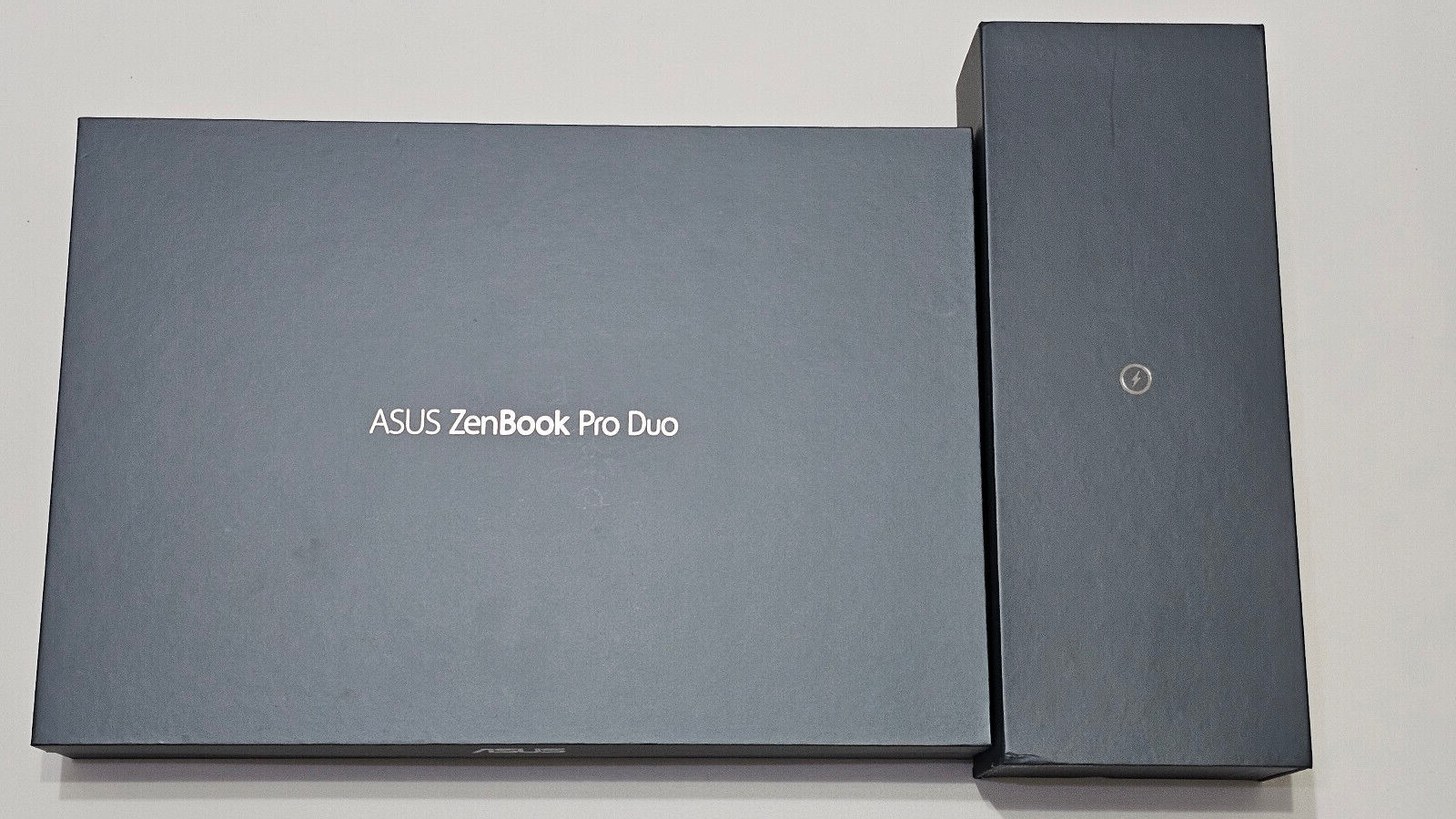 ASUS ZenBook Pro 15 UX581G i7 16Gb Ram 6G Graphics 512GB SSD