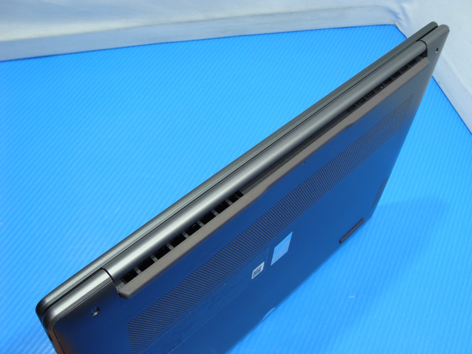 Lenovo Slim 7 Carbon 13IAP7 13.3″ WQXGA TOUCH i7-1260P 2.1GHz 16GB 1TB W11H +PA