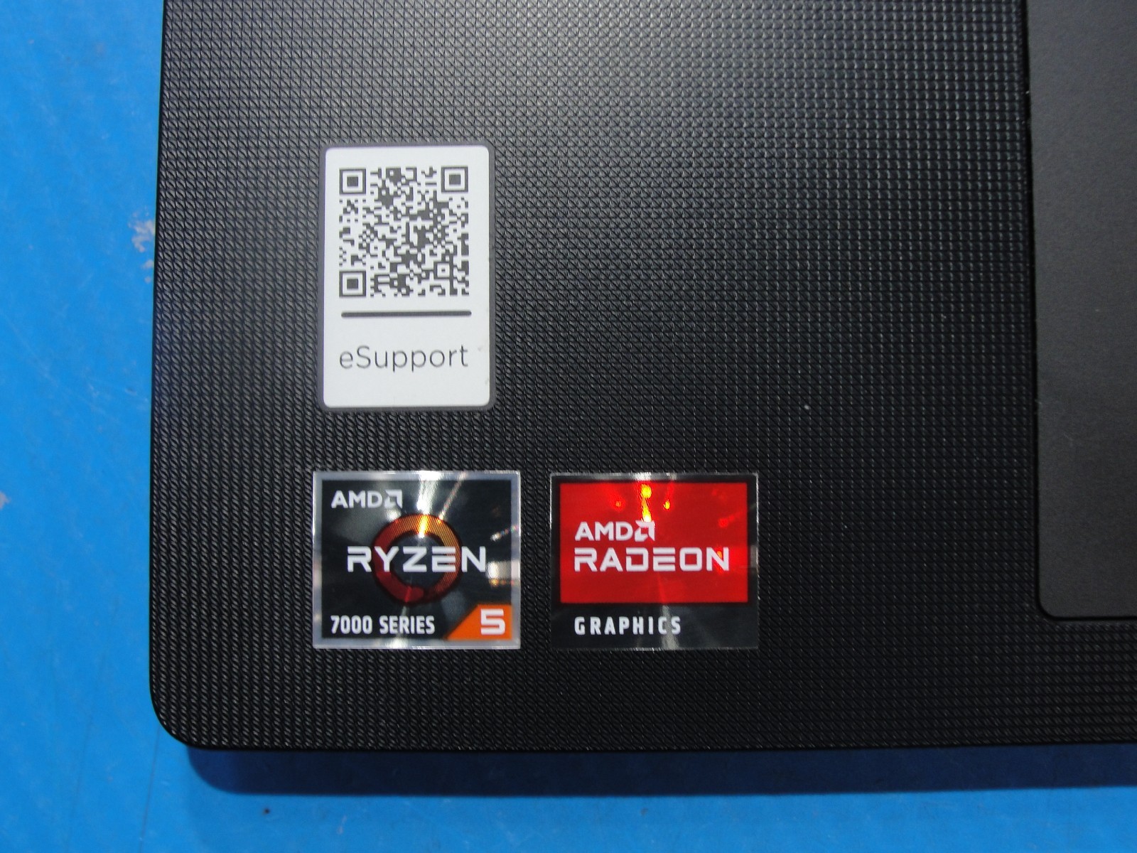 Lenovo V15 G4 ABP 15.6″FHD AMD Ryzen 5 7430U 2.3GHz 8GB RAM 256GB SSD + PA